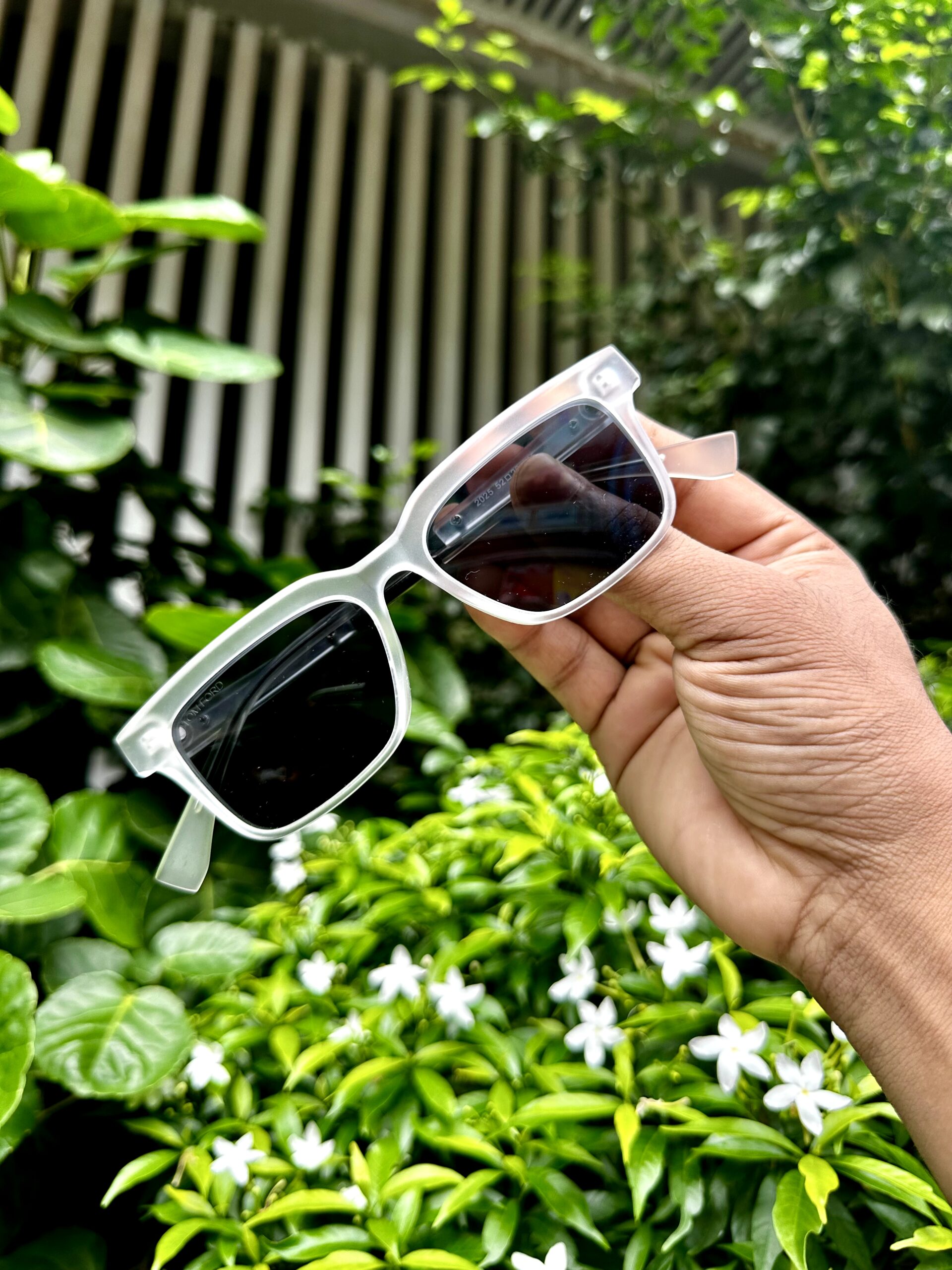 New Trending Tomford Sunglasses -(transpoint color frame Lens color Black) Polarized - Image 4
