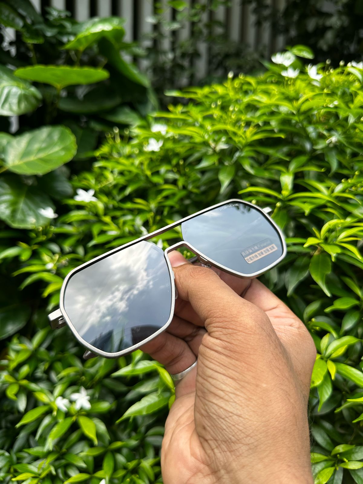 Luxury Metal Photochromic Sunglasses Men Women Fashion Silver & Black Polarized Sun Glasses Stylish Chameleon Anti-glare Driving Shades UV400 - Image 3