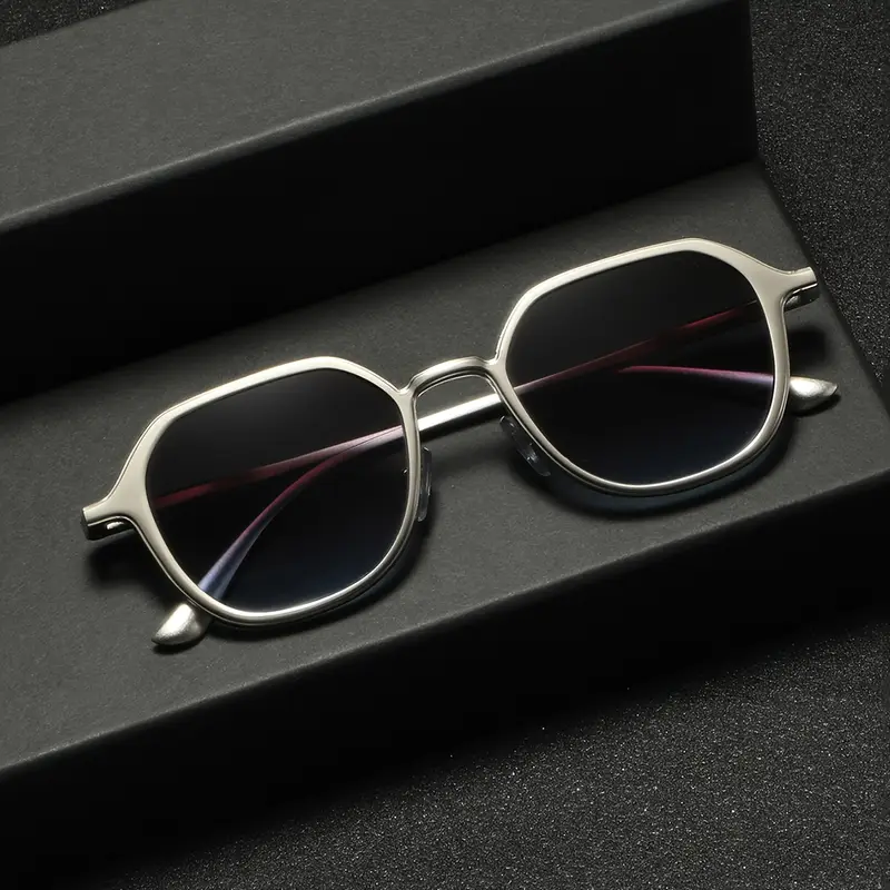 New Trending Dior Sunglasses -(silver color frame Lens color Black) - Image 2
