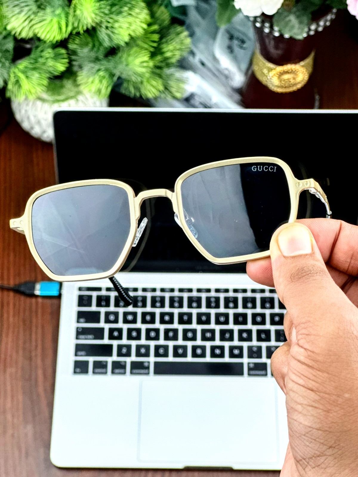 Premium Quality Gucci UV Protected Sunglass | MJ —512 - Image 3