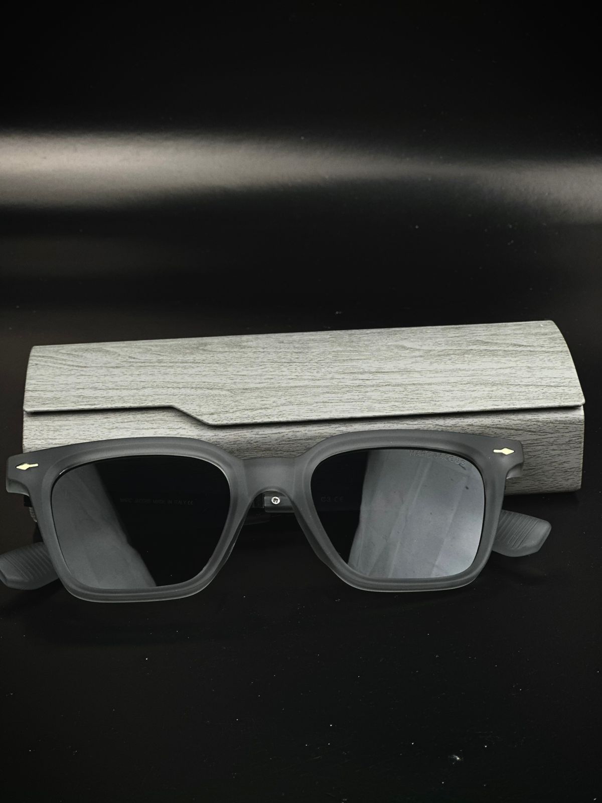 New styles premium quality unisex sunglasses Black&gray - Image 2
