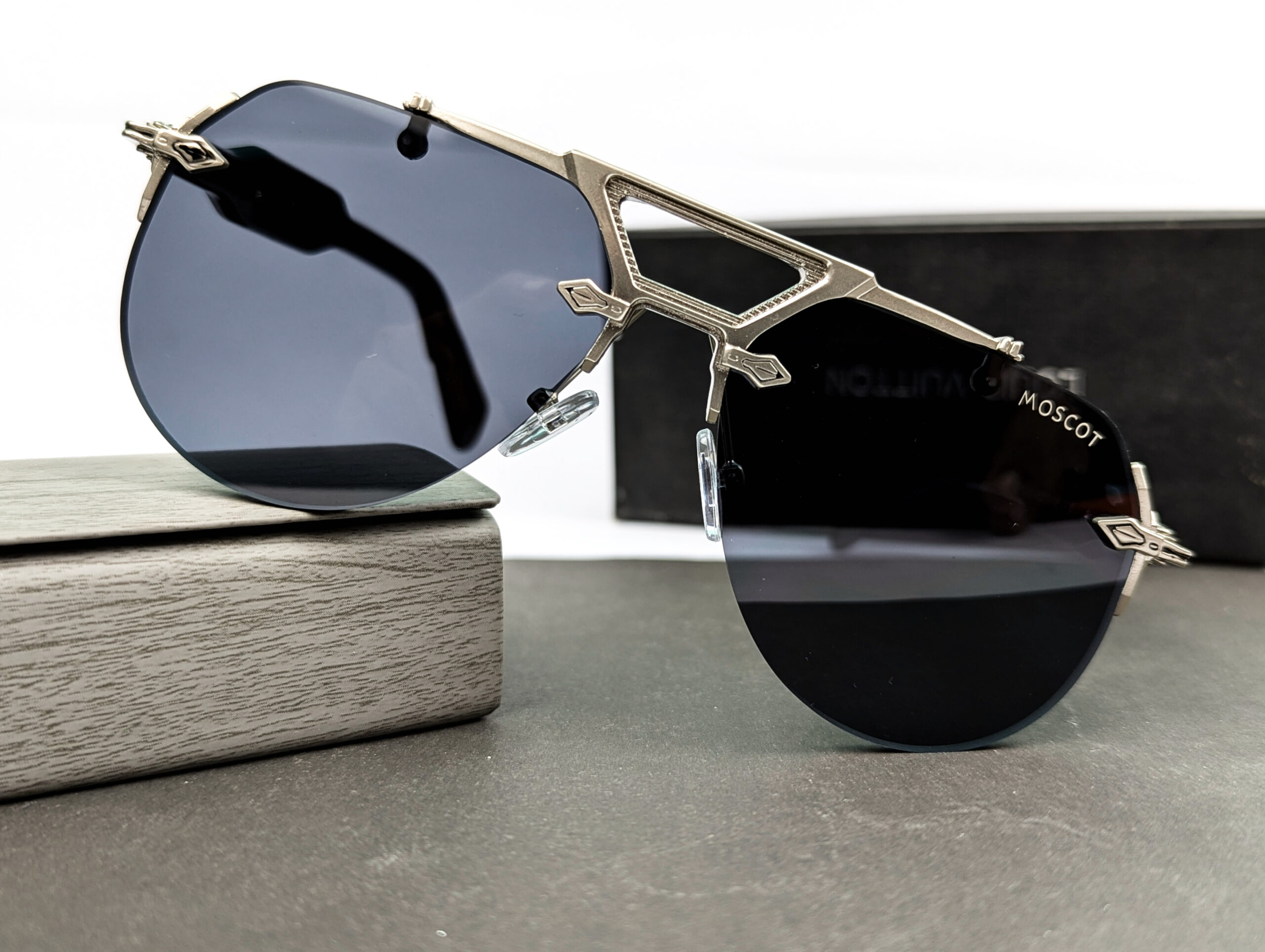 2025 New Hot fashions classic for unisex sunglasses - Image 2