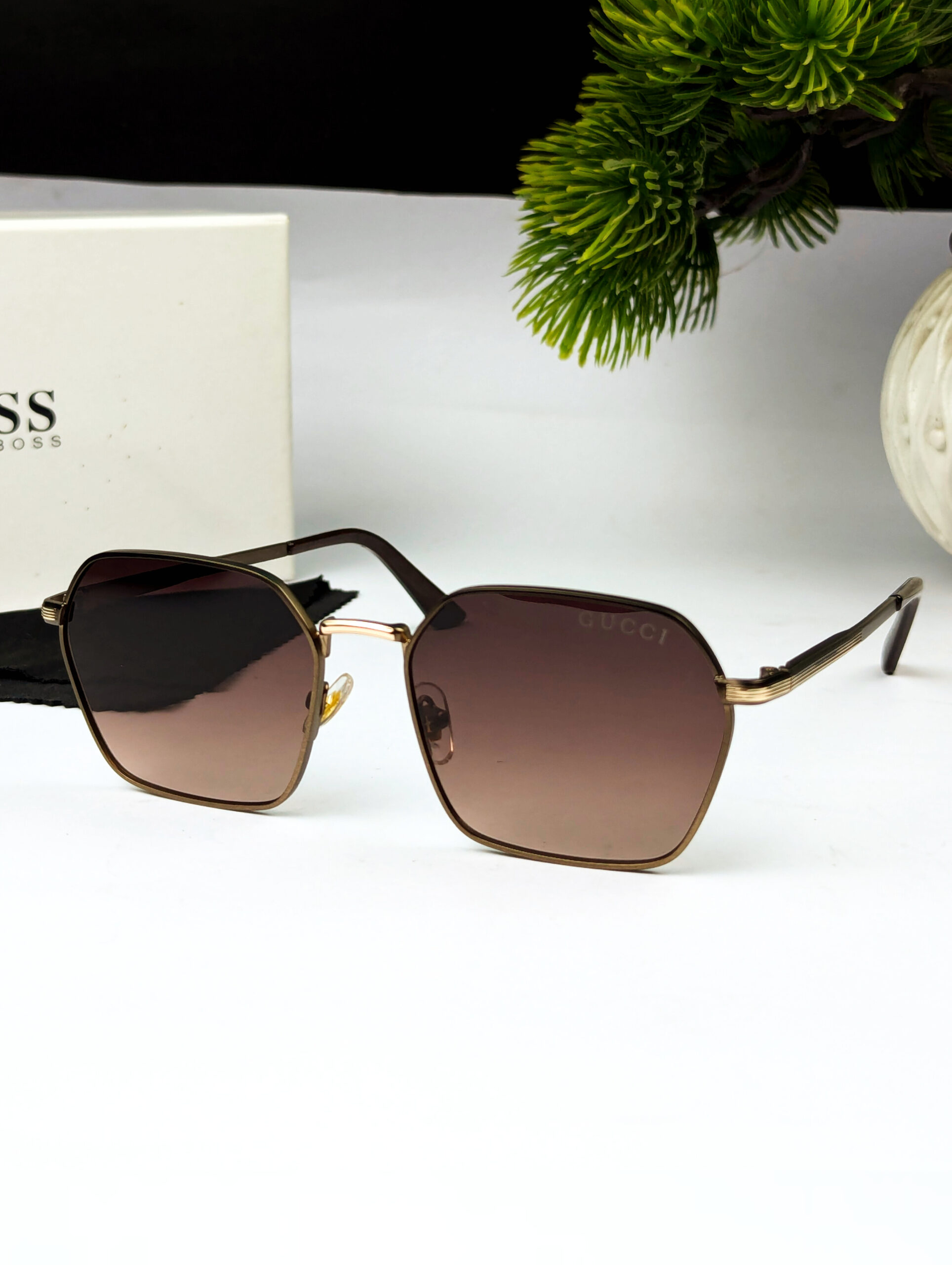 GUCCI Releases Special Collection for unisex sunglasses - Image 3