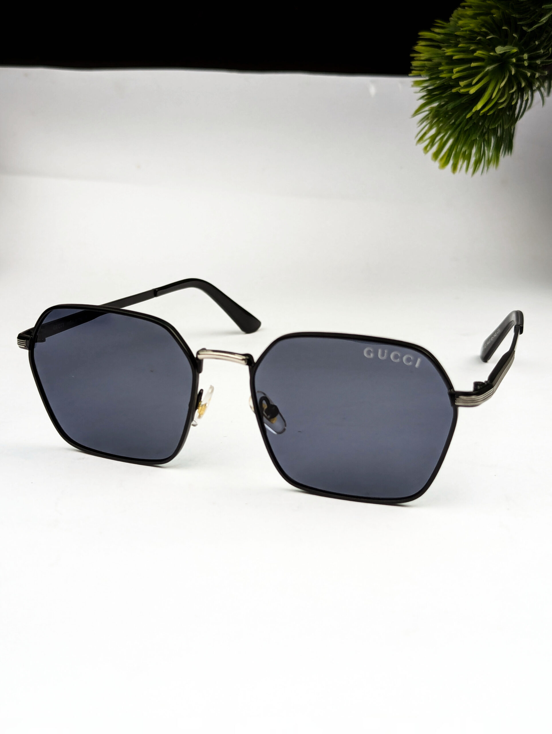 GUCCI Releases Special Collection for unisex sunglasses - Image 2
