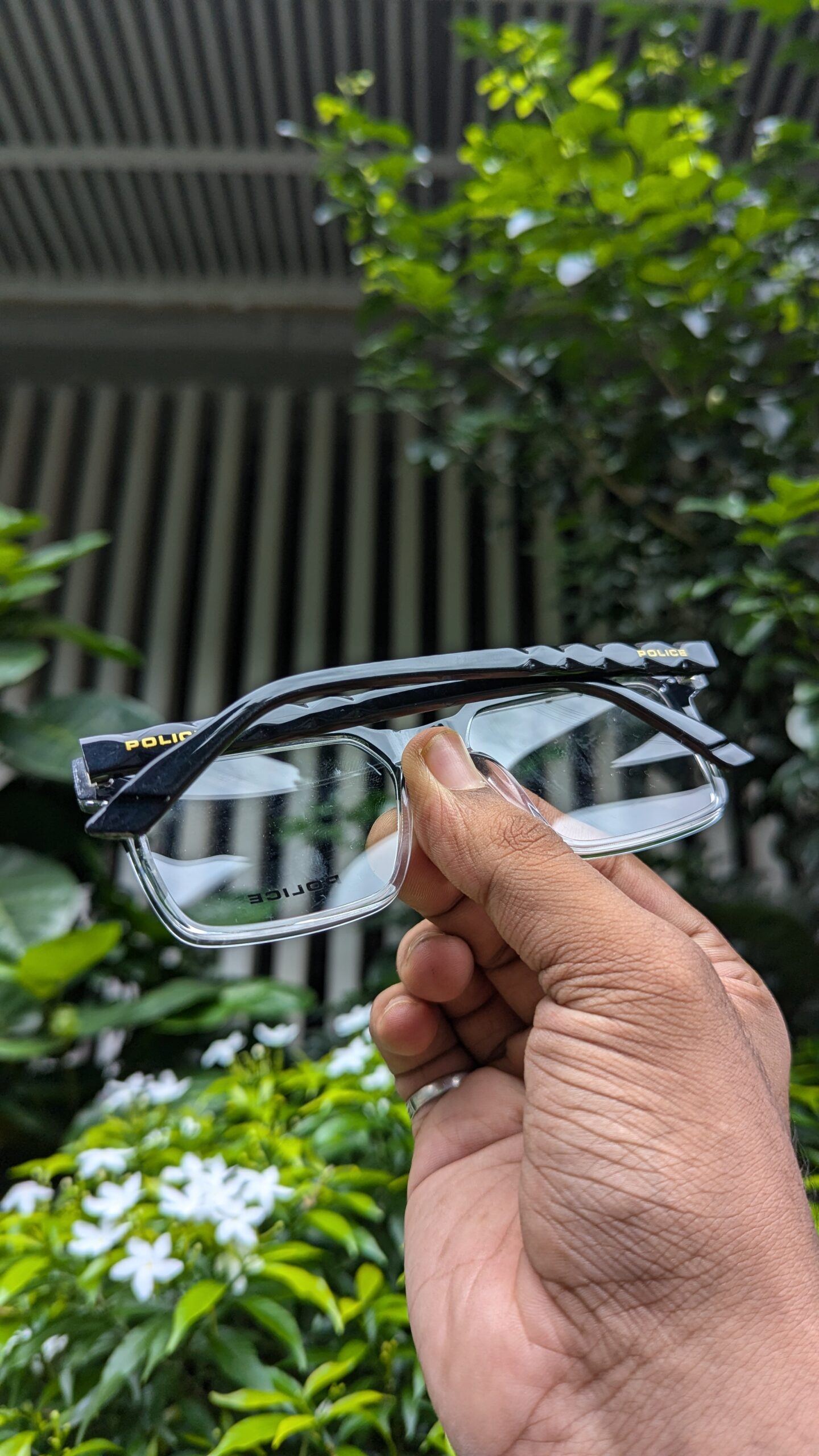 Police Trendy Stylish Eye Glass - Image 3