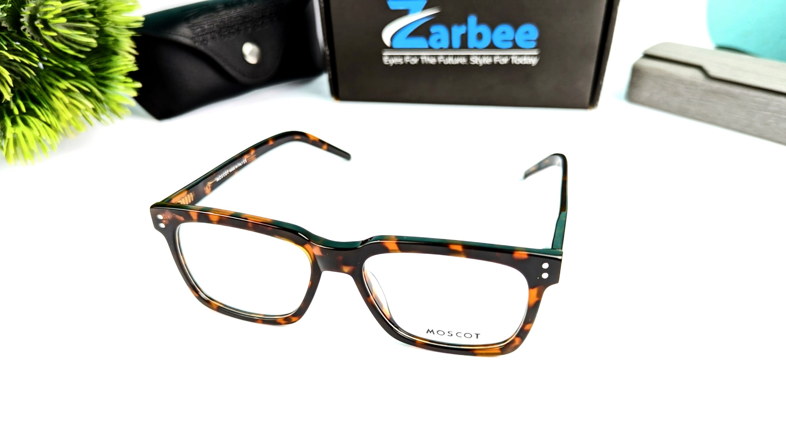 Luxury premium quality sunglass “Elevate Your Look with Bold tiger print Shades 🕶️