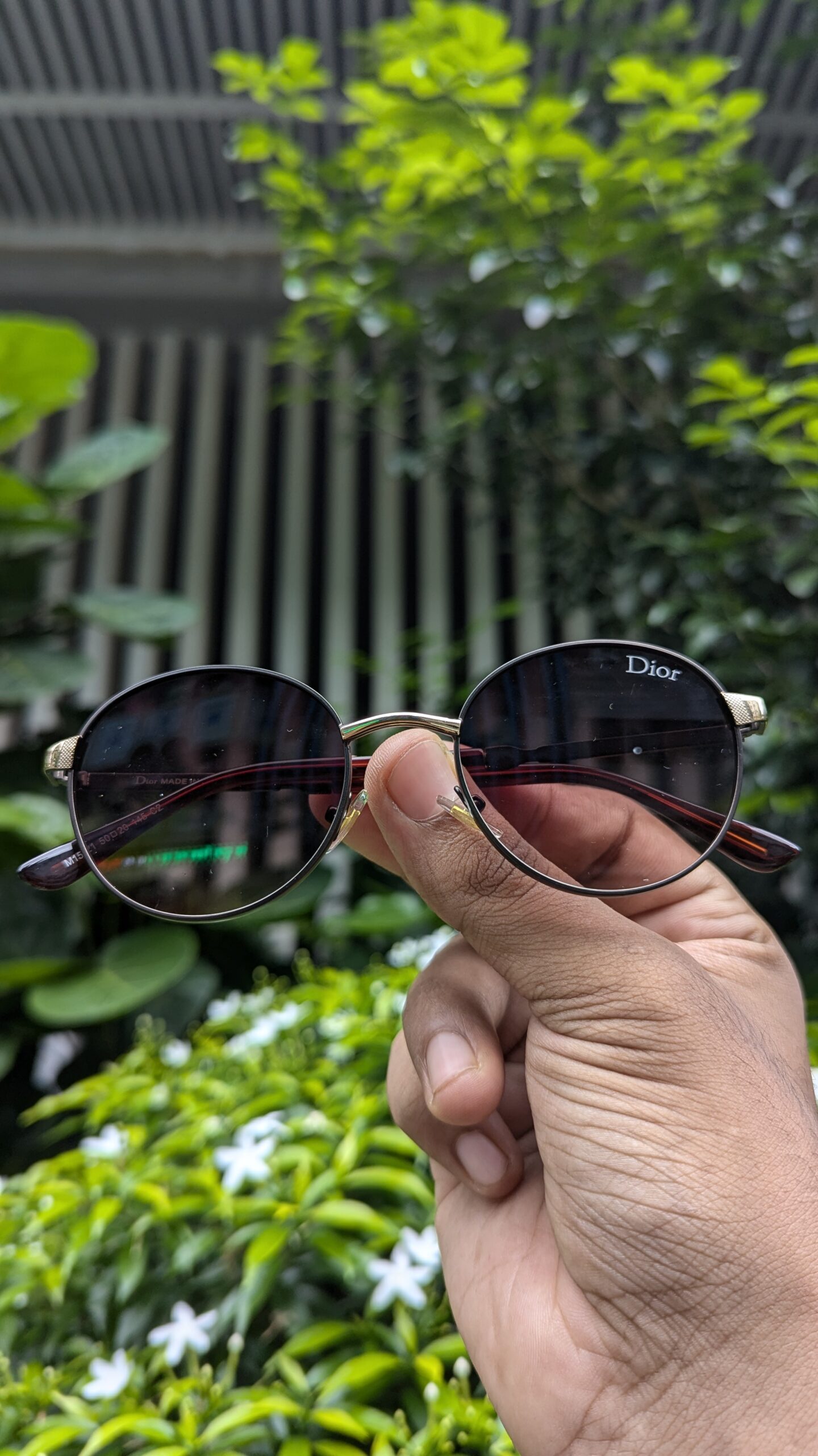 Cristian Dio r golden-brown Luxury Shade 2571