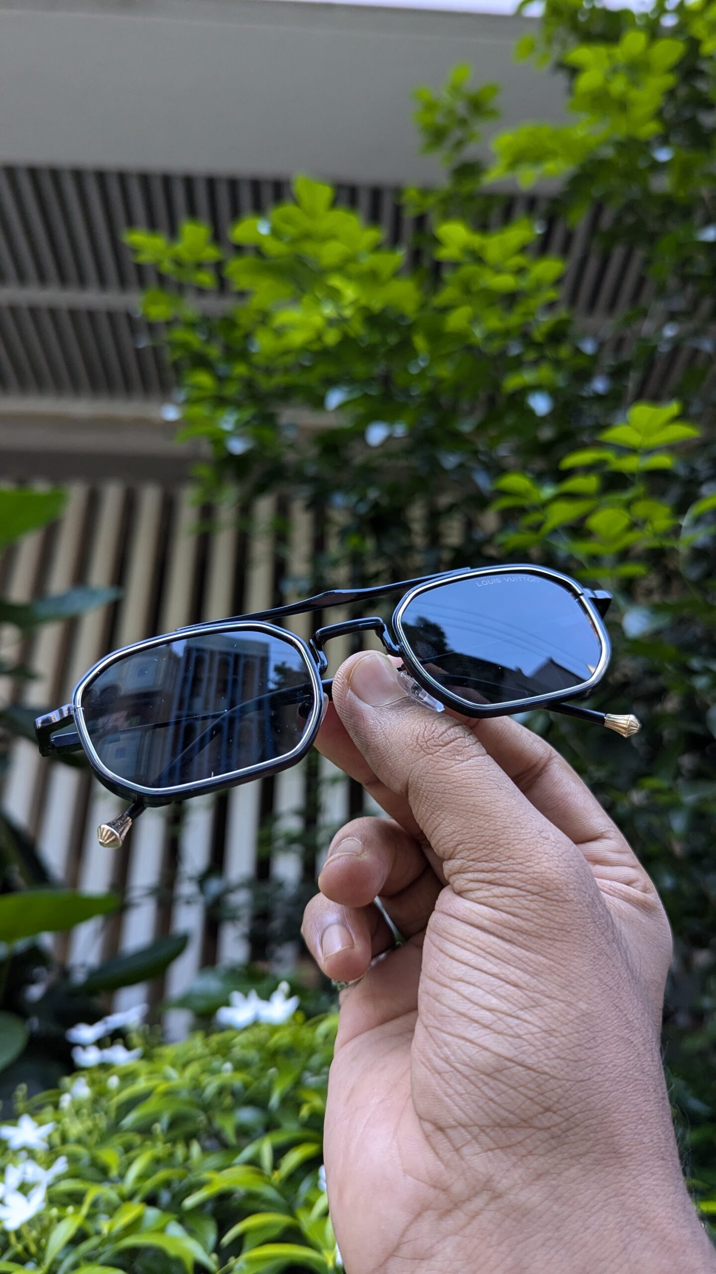 Luxury premium quality sunglass “Elevate Your Look with Bold black&black Shades