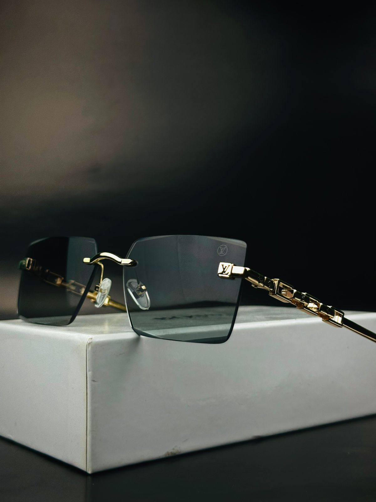 Designer Luxury Louls vultton Sun Glasses Shades Men Rimless Diamond Cut Square Leopard Temple Driving Fashion Sunglasses - Image 2