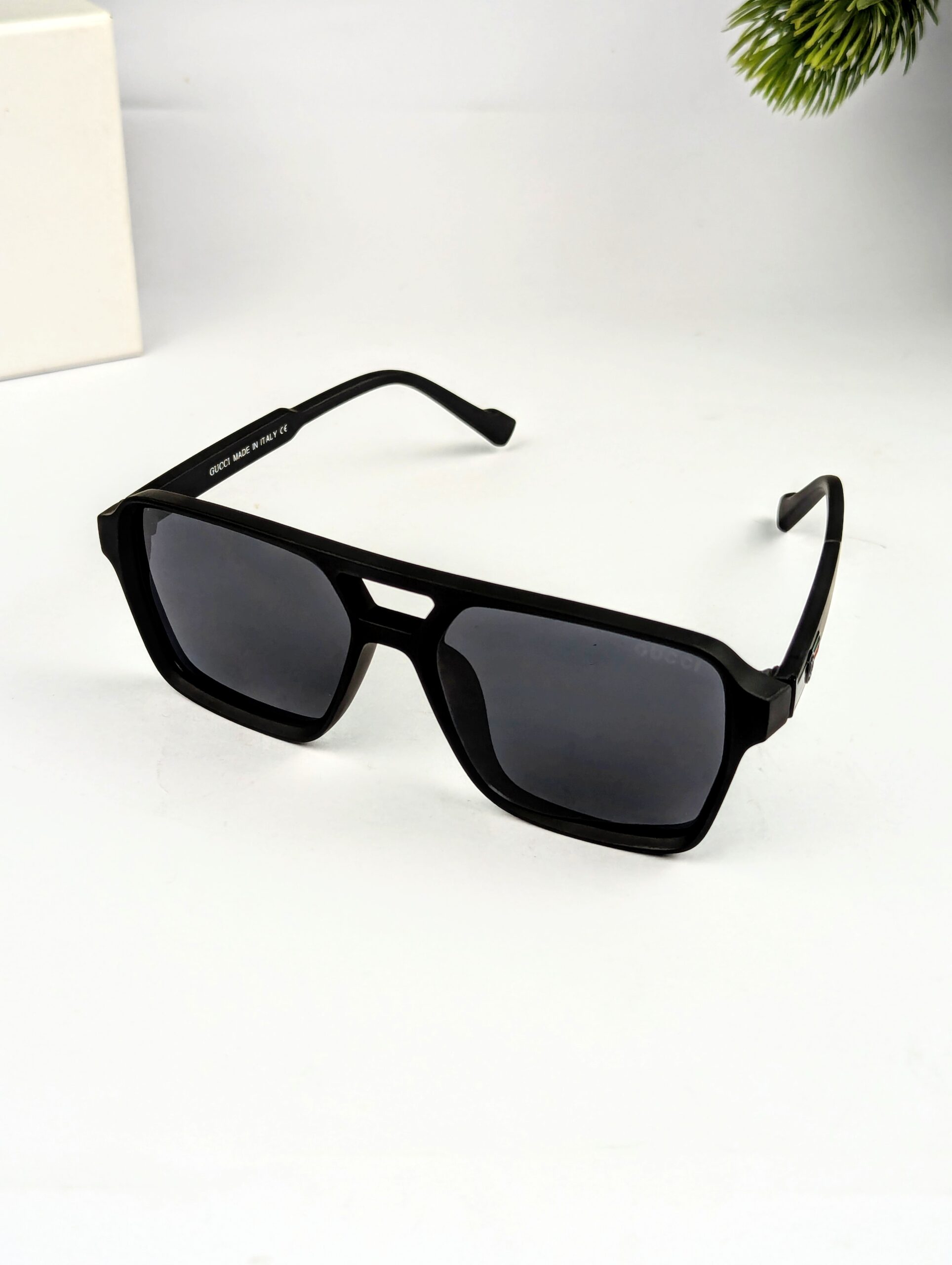 Gucci Punk Square Sunglasses – Flat Top Double Bridge Design for Men and Women - Image 2