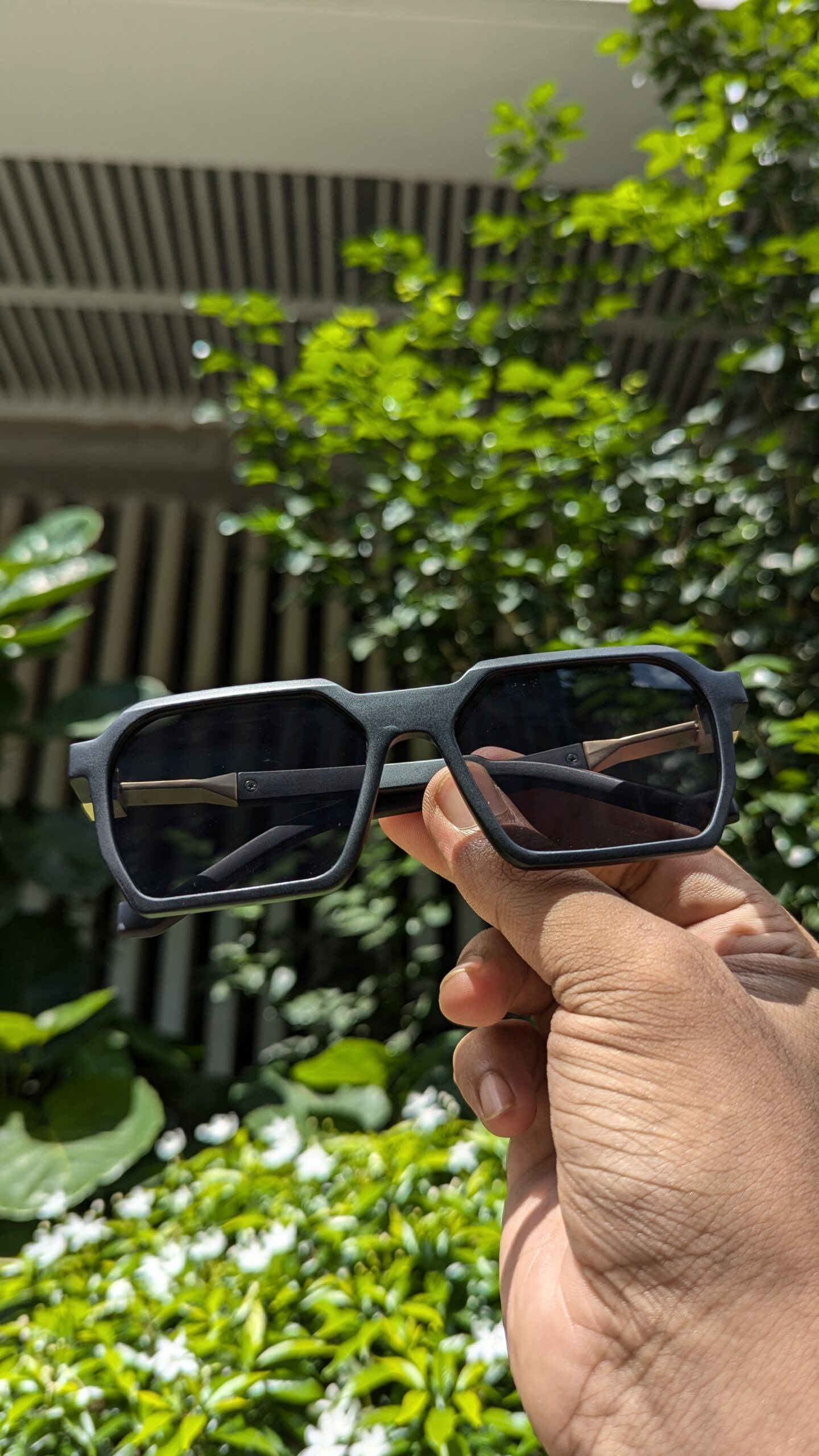 New Luxurious 400 UV Eyewear Sunglass - Image 3