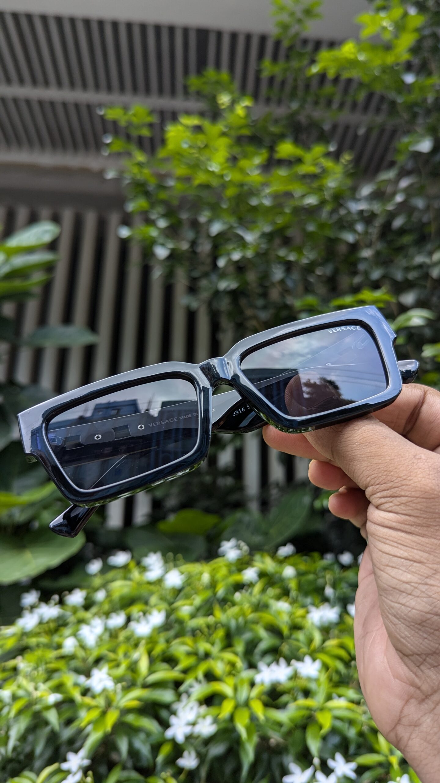 Black&golden Color Unique versace Sunglasses