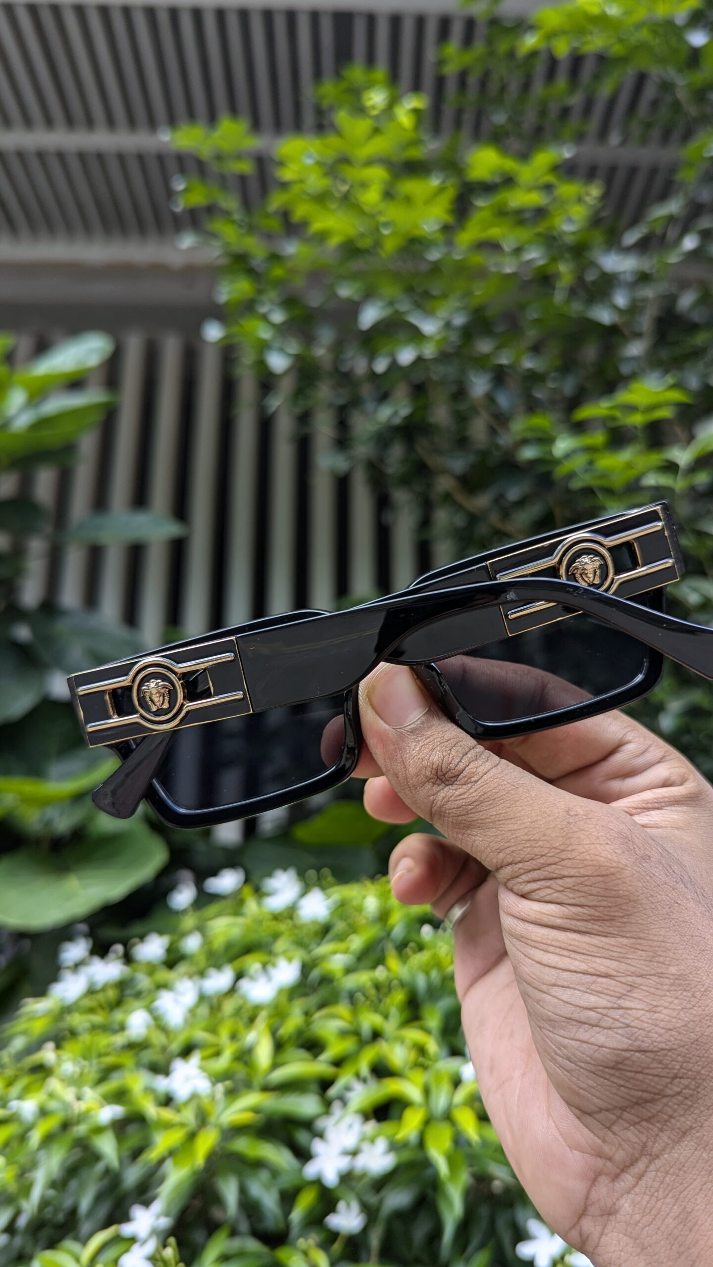 Black&golden Color Unique versace Sunglasses - Image 2