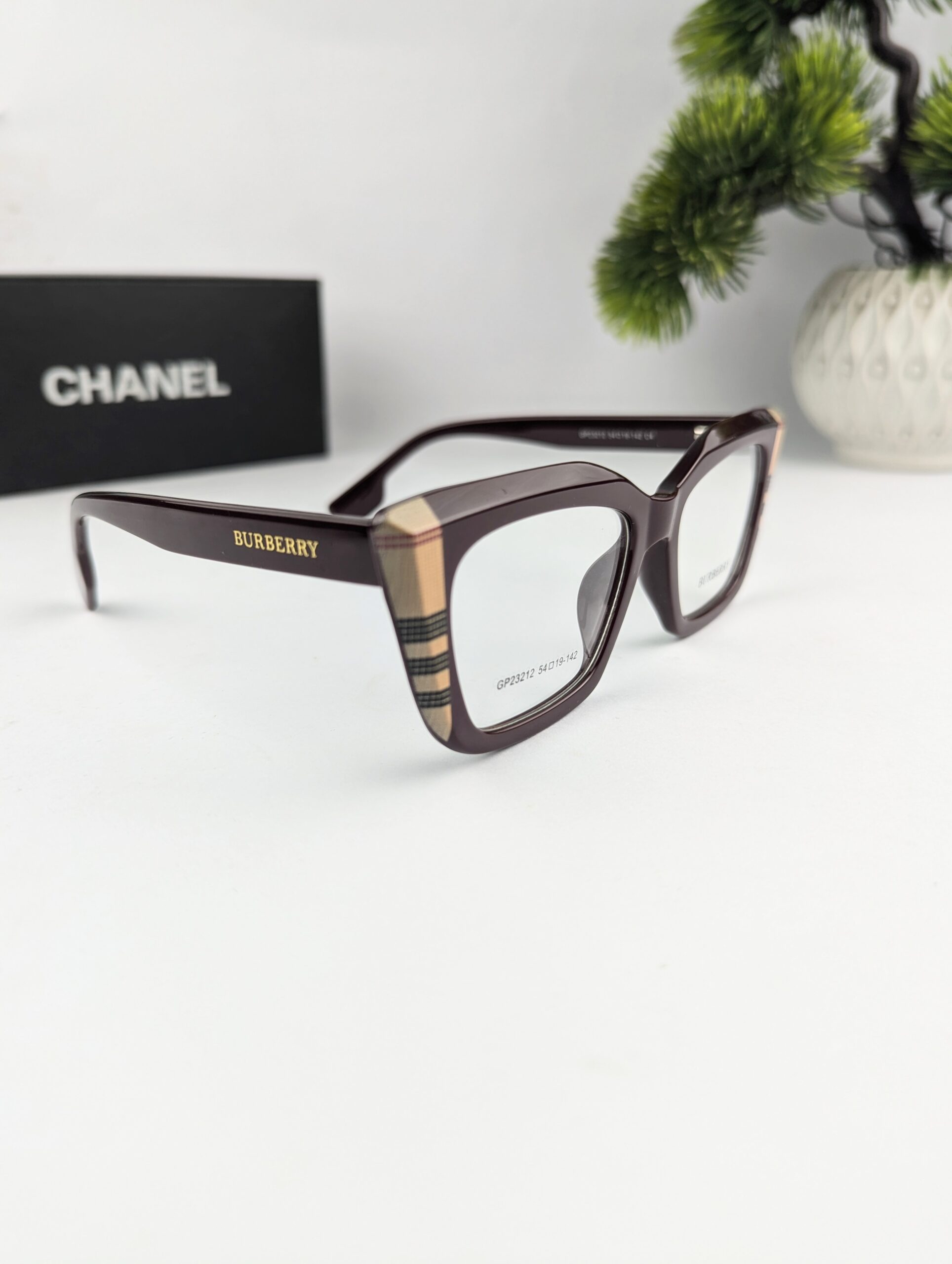transparent Premium Quality Women’s/women light Trendy Stylish optics Eye Glass | (Only Frame) - Image 3