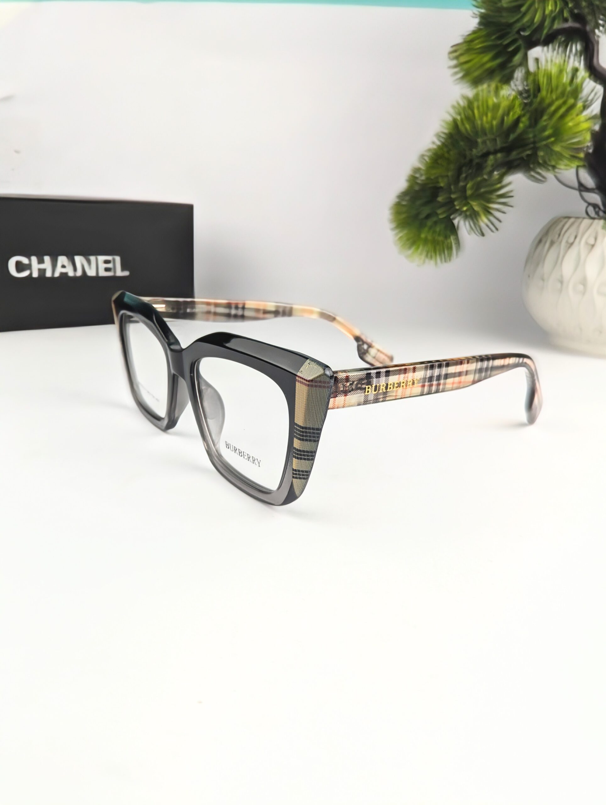 transparent Premium Quality Women’s/women light Trendy Stylish optics Eye Glass | (Only Frame) - Image 2