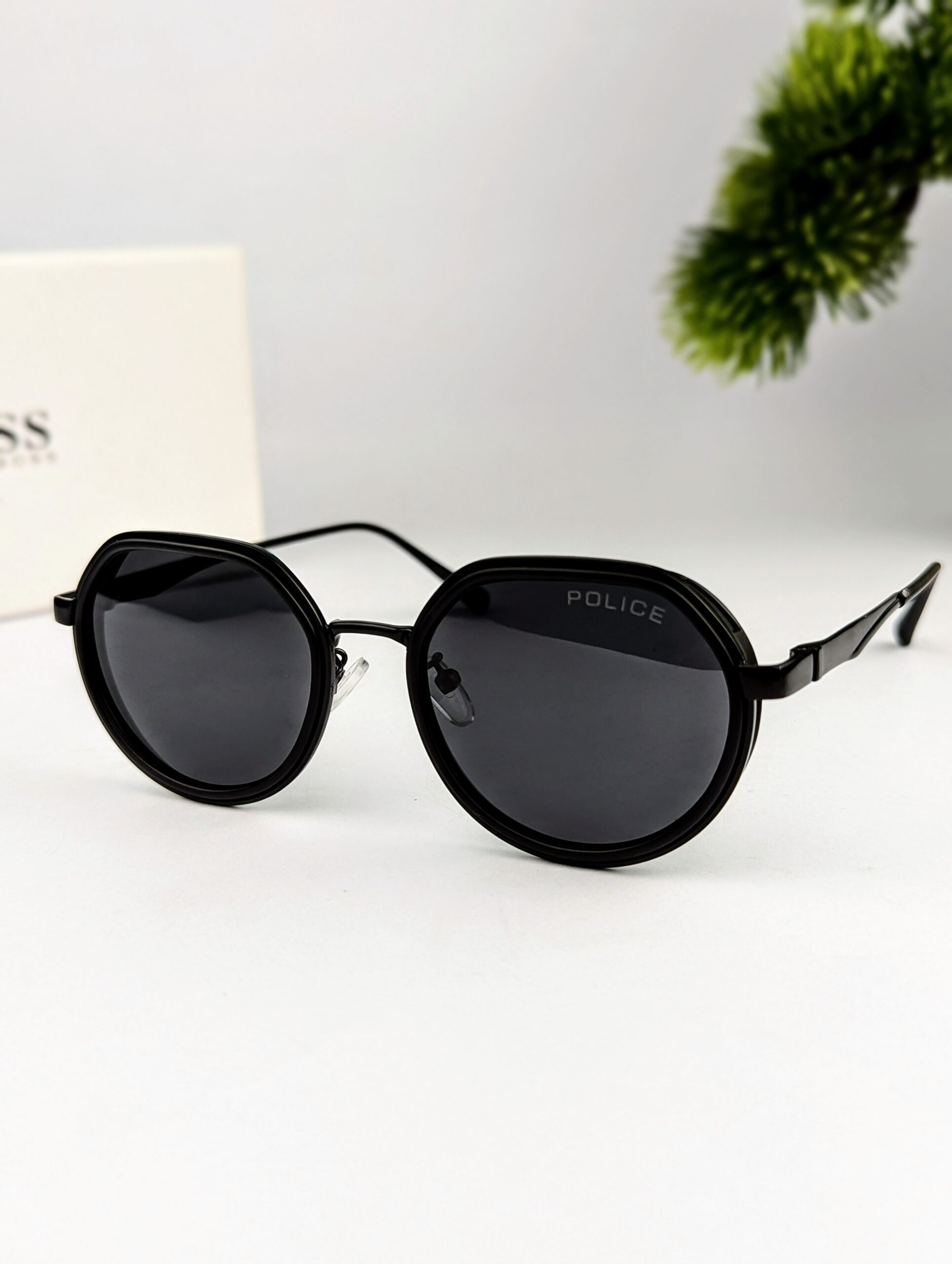 Police Black Trendy Stylish sunglasses - Image 4