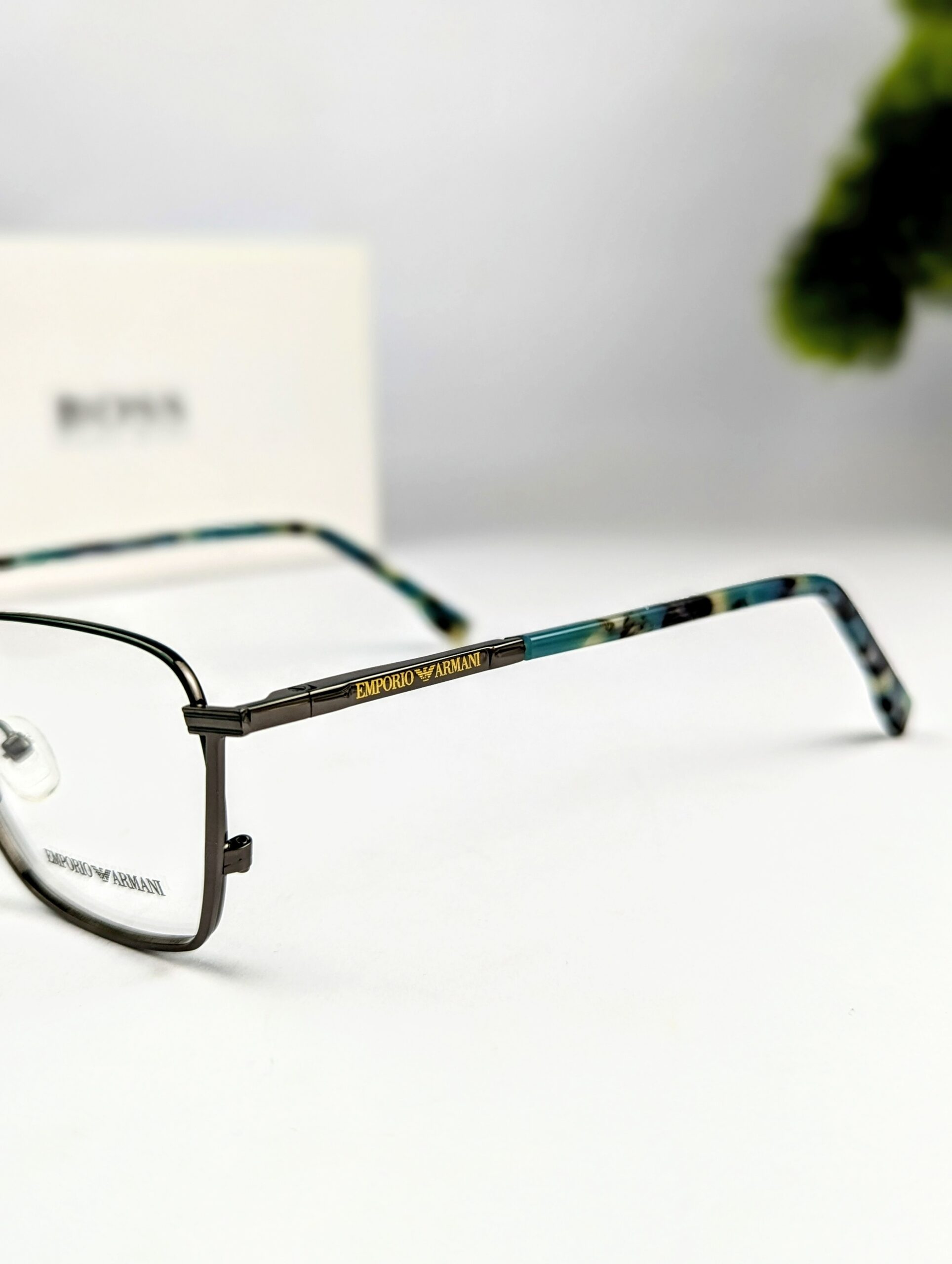 Premium Quality Trendy Stylish Eye Glass | ARM Frame 22 - Image 3
