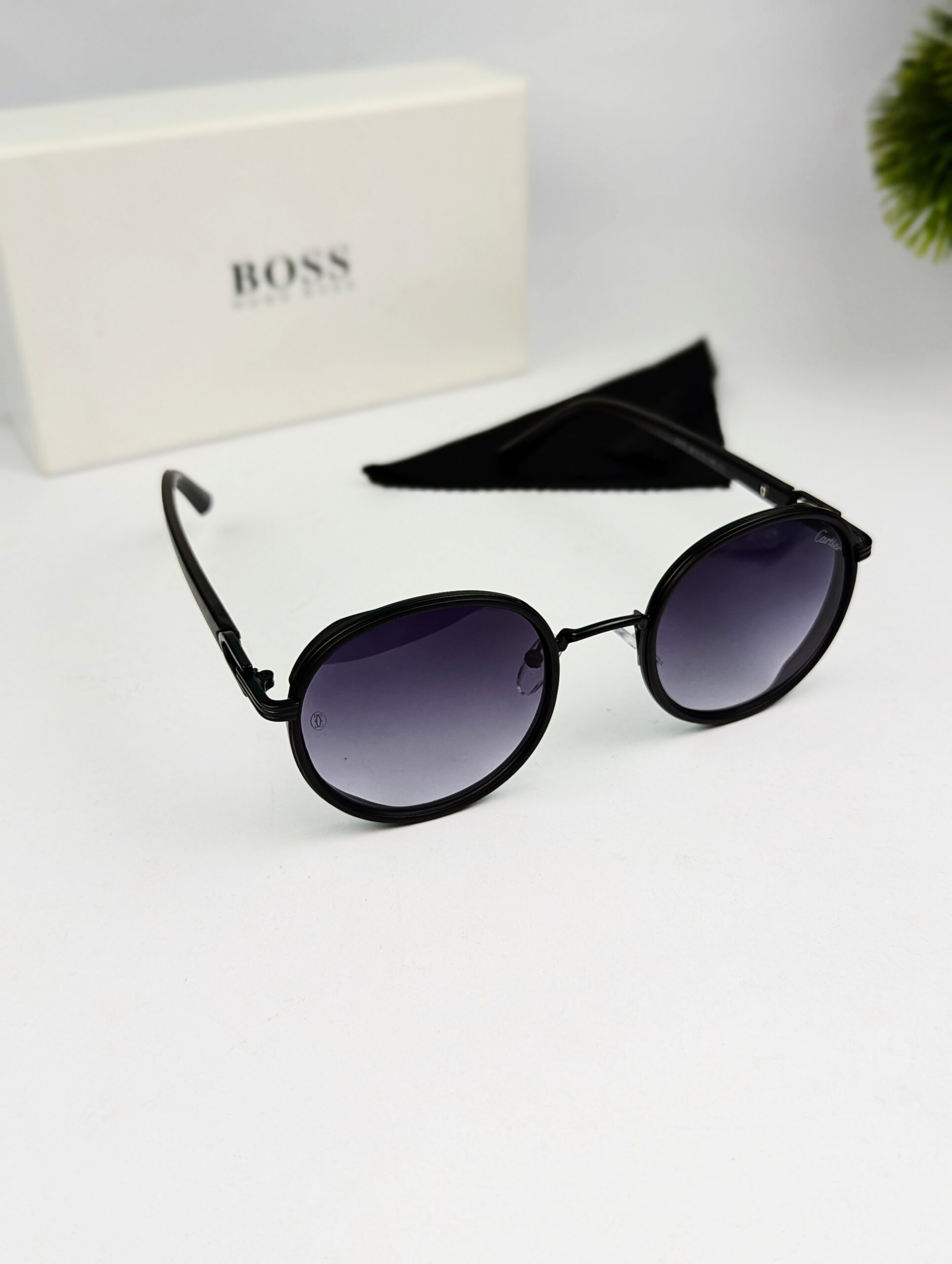 Cartier Premium quality Luxury Fashion unisex Sunglass - Image 3