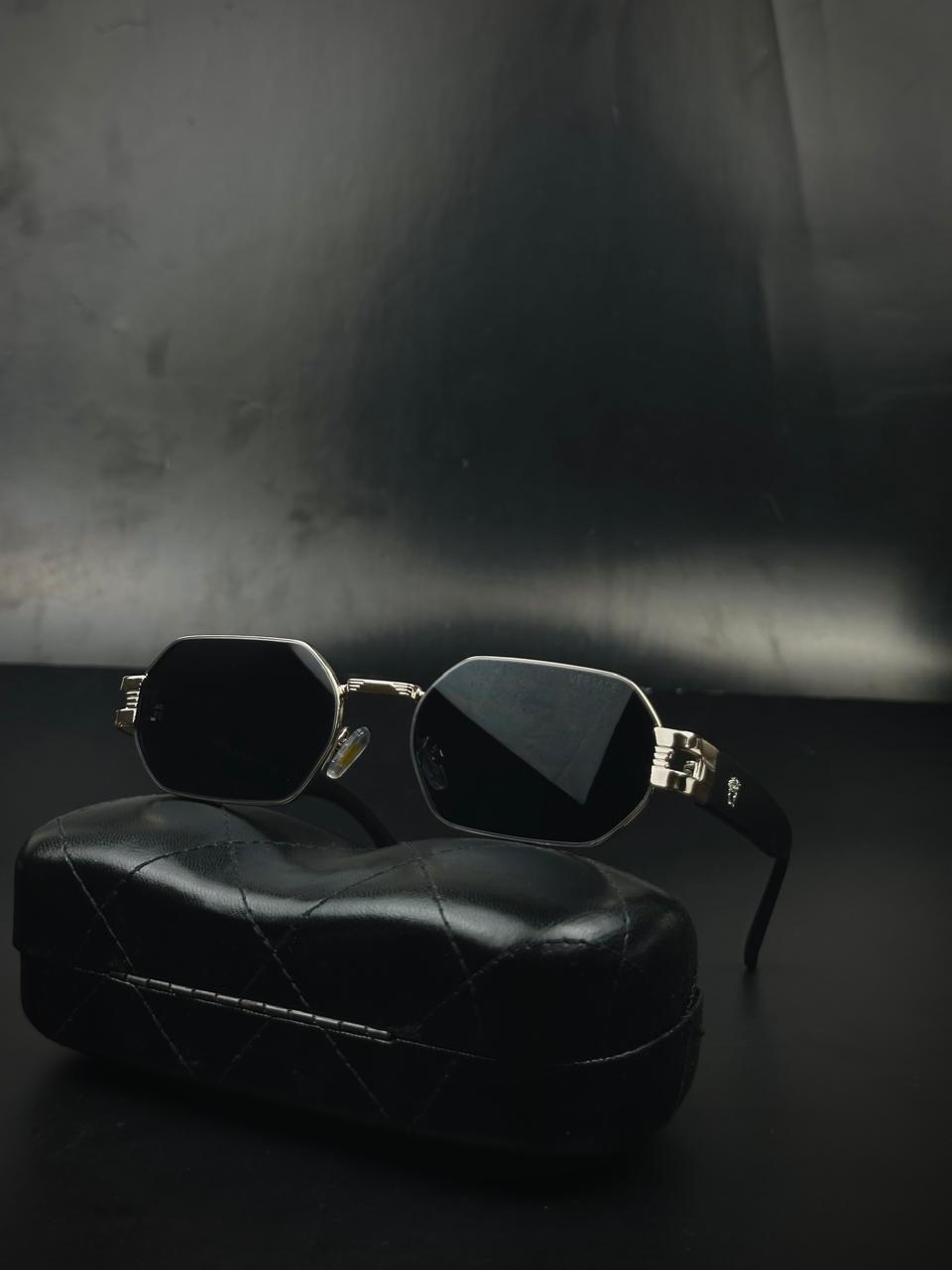 New VERSACE Premium quality sunglasses - Image 3