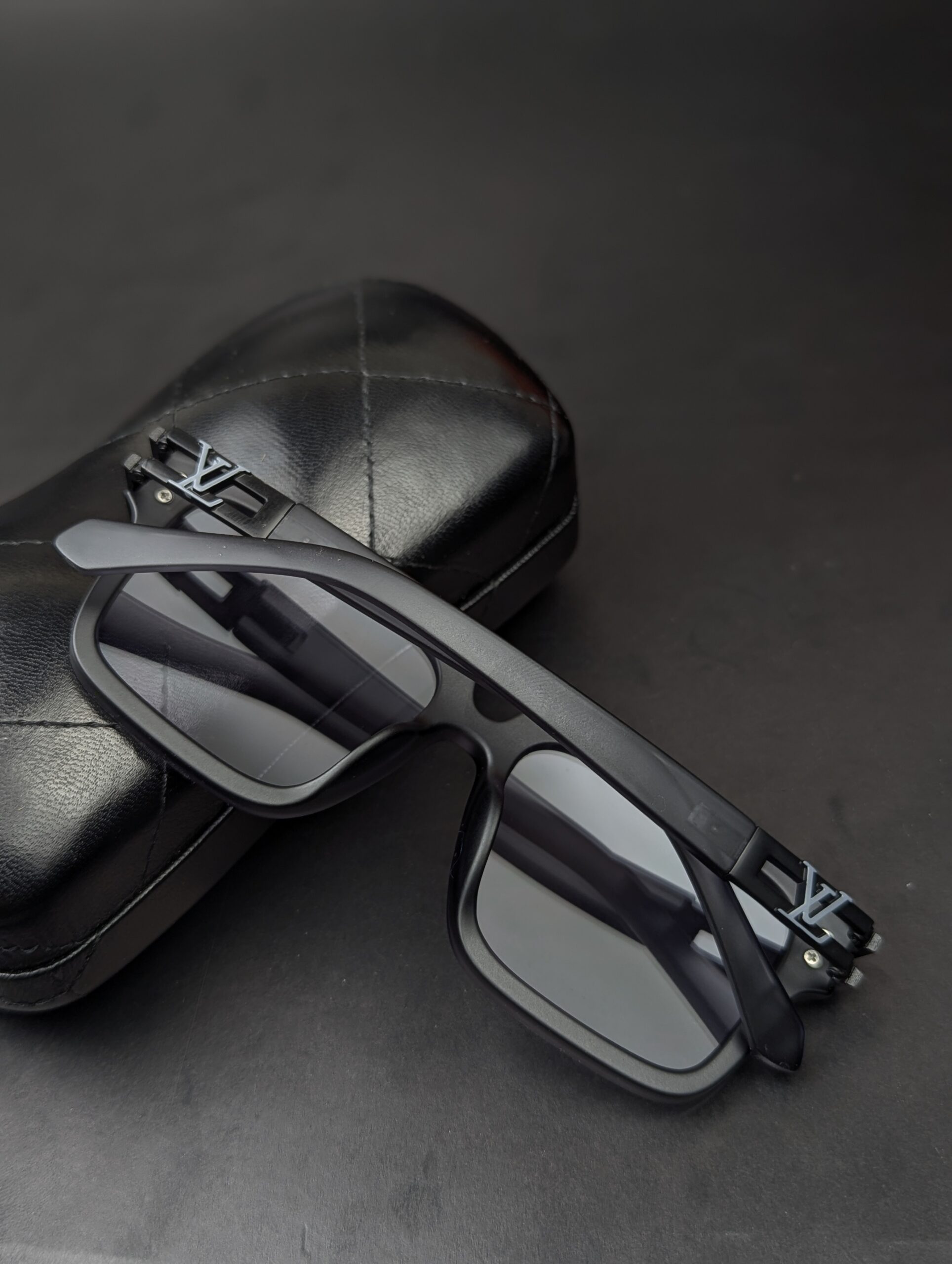 LOUIS VUITTON Premium quality Eye glasses - Image 2