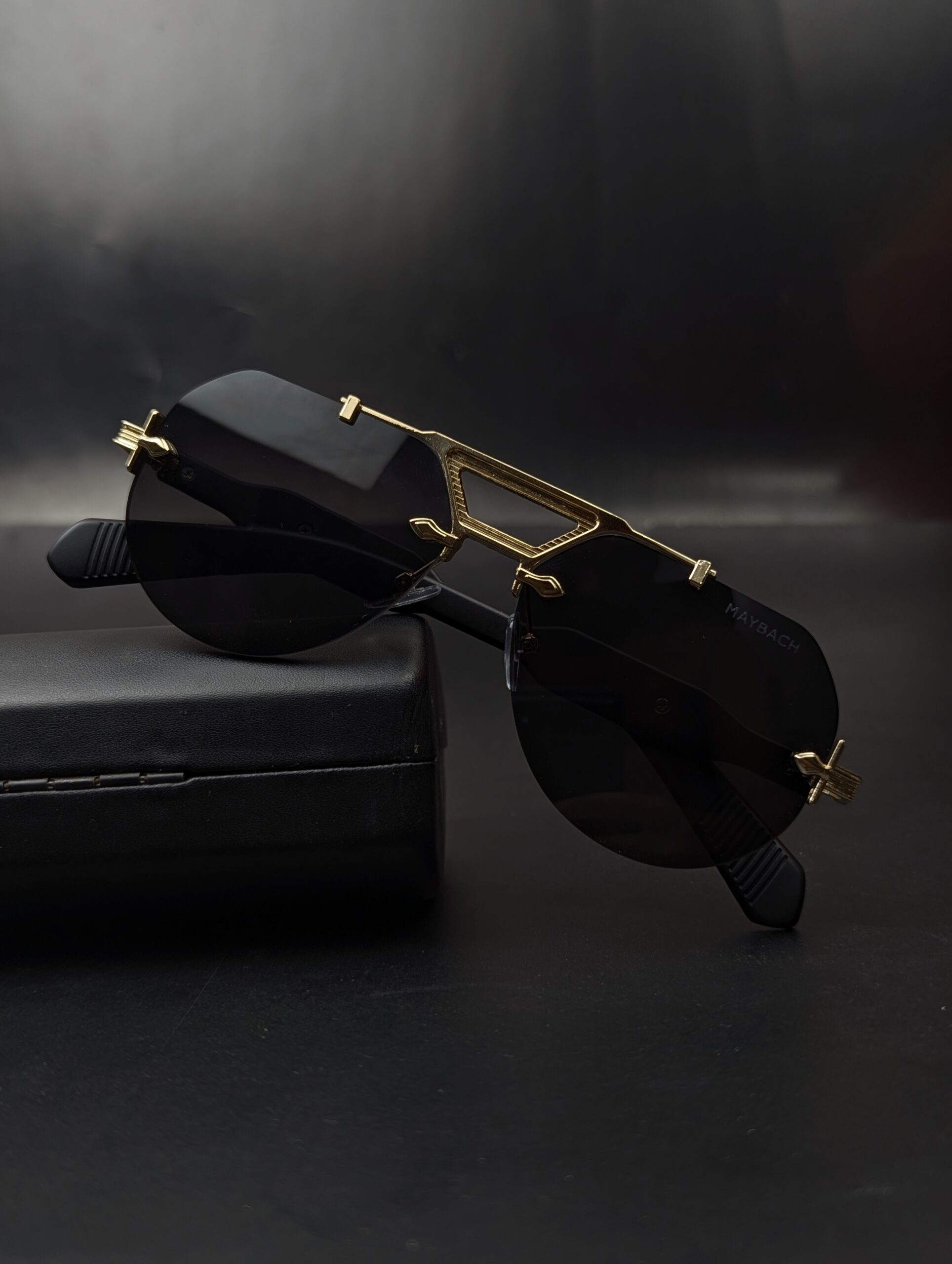MAYBaCH Fashions classic Hot premium quality unisex sunglassesą„¤ - Image 3