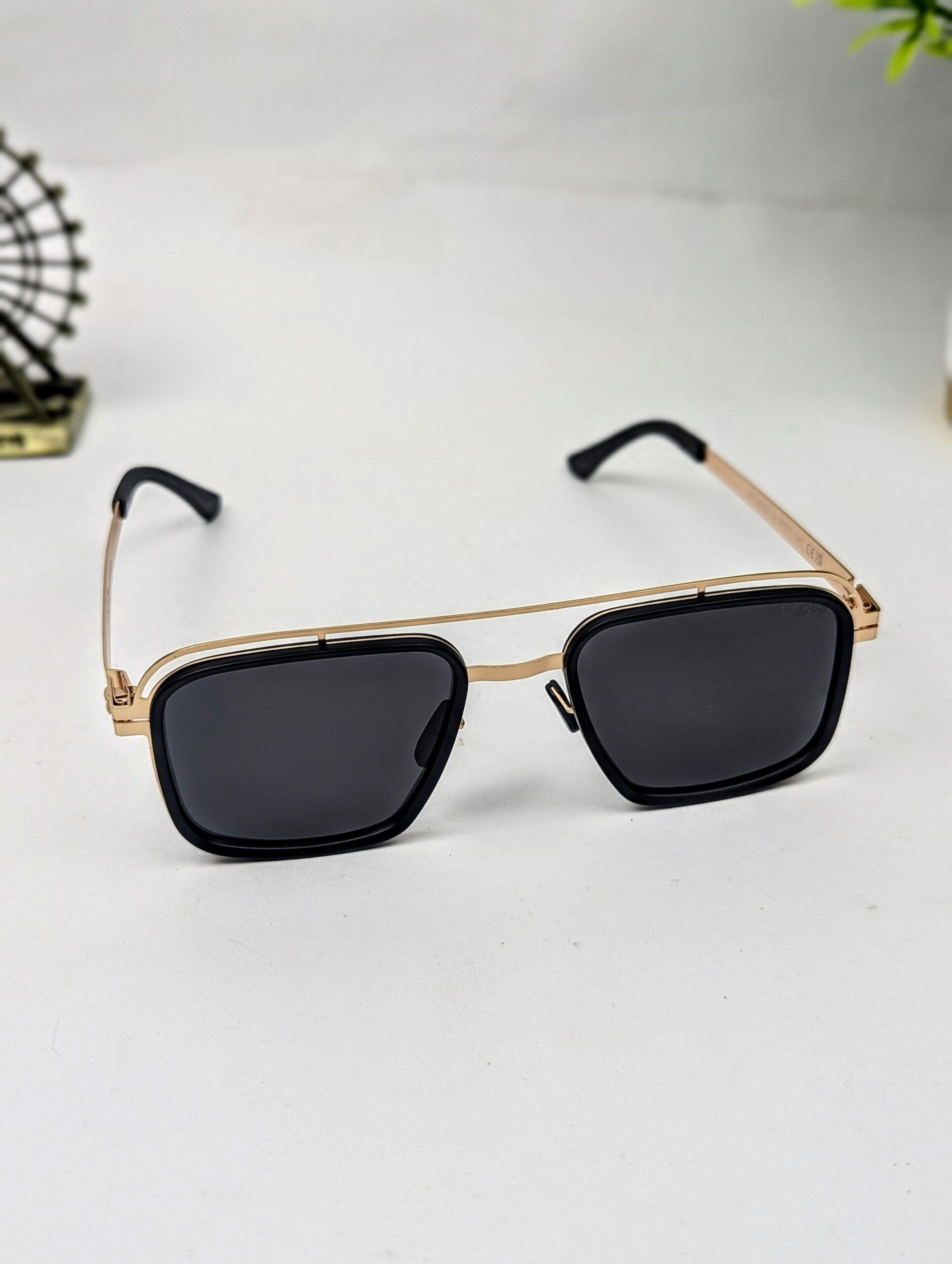 New Hot fashions classic premium quality unisex sunglasses - Image 4