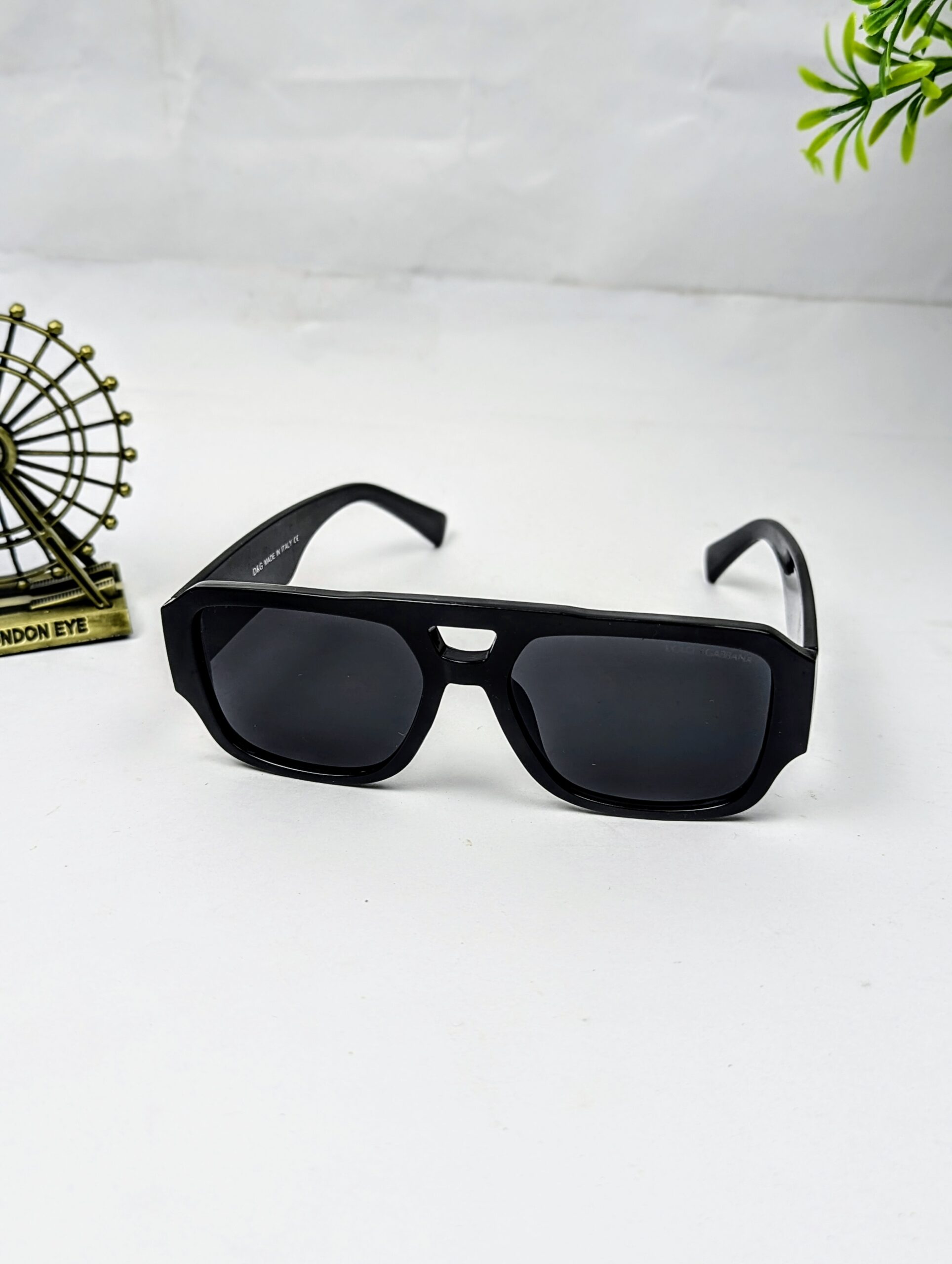 DOLCE&GABBANA premium Quality Luxury unisex Sunglasses - Image 3