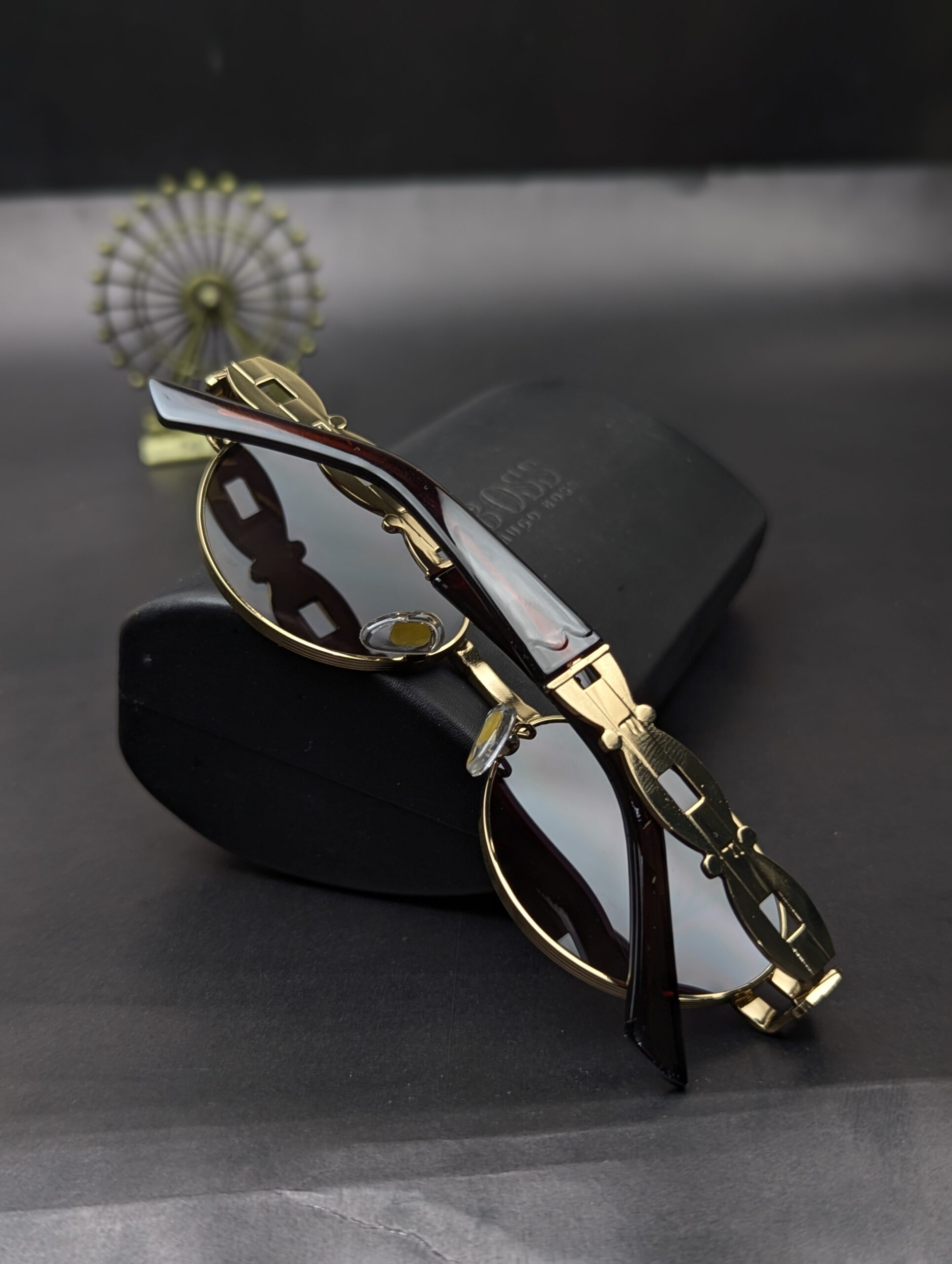 FENDI premium Quality Luxury unisex Sunglasses - Image 2