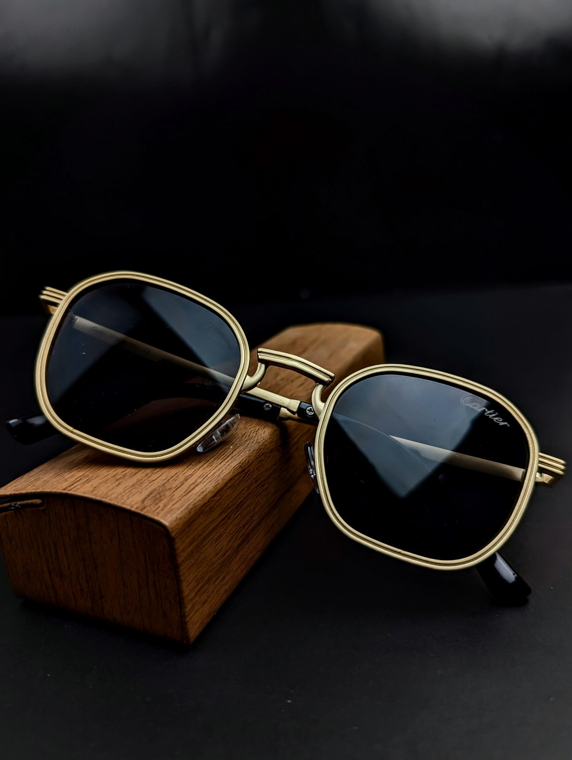 Cartier Fashionable unisex sunglasses - Image 4