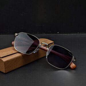 Cartier Fashionable unisex sunglasses |
