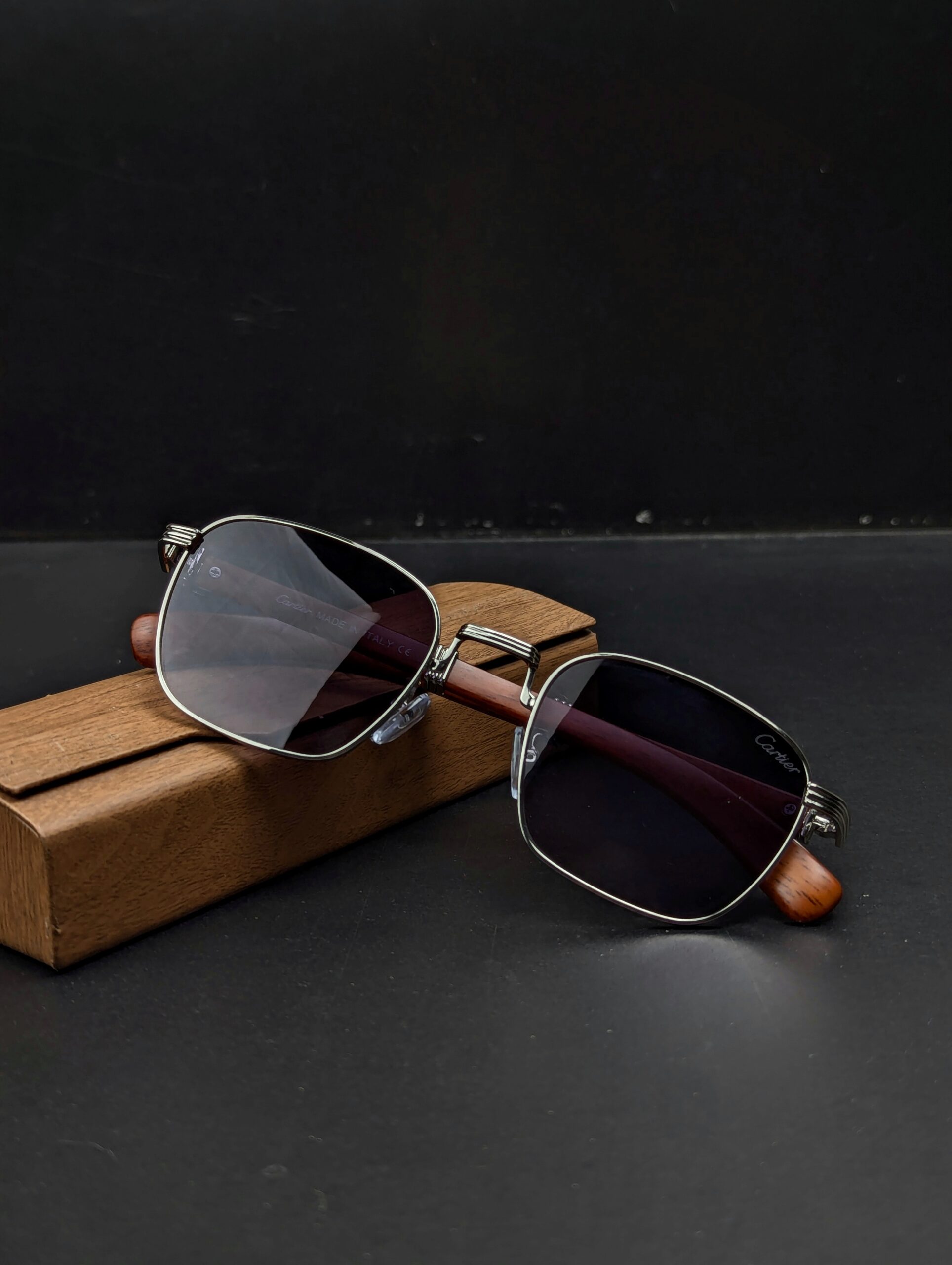 Cartier Fashionable unisex sunglasses |