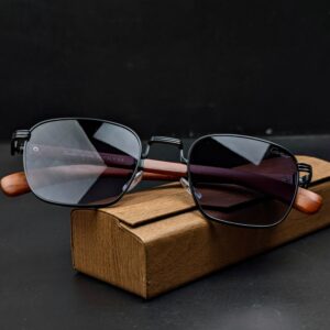 Cartier Fashionable unisex sunglasses |