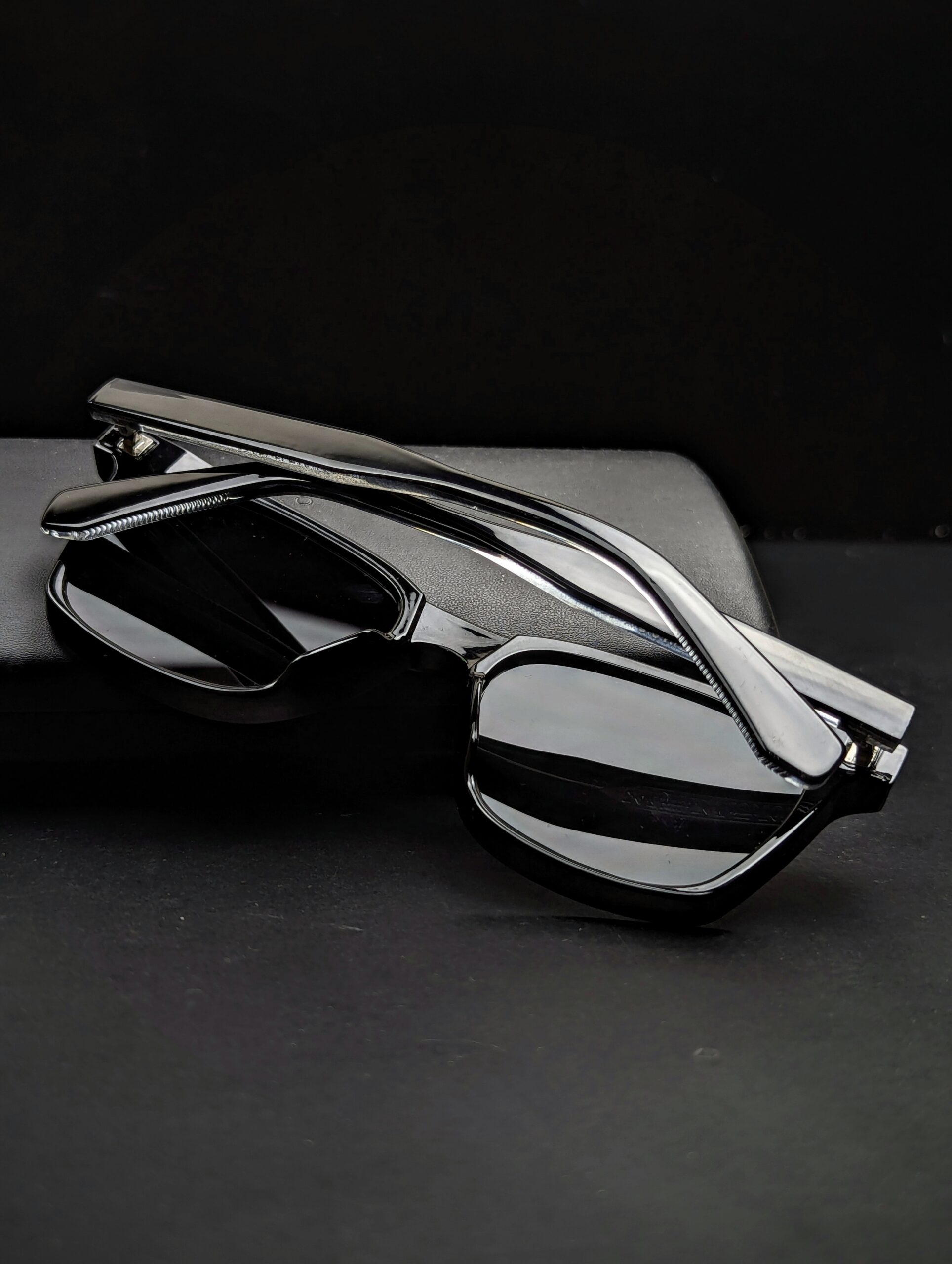 Moscot Hot fashions Premium quality 😎| - Image 3