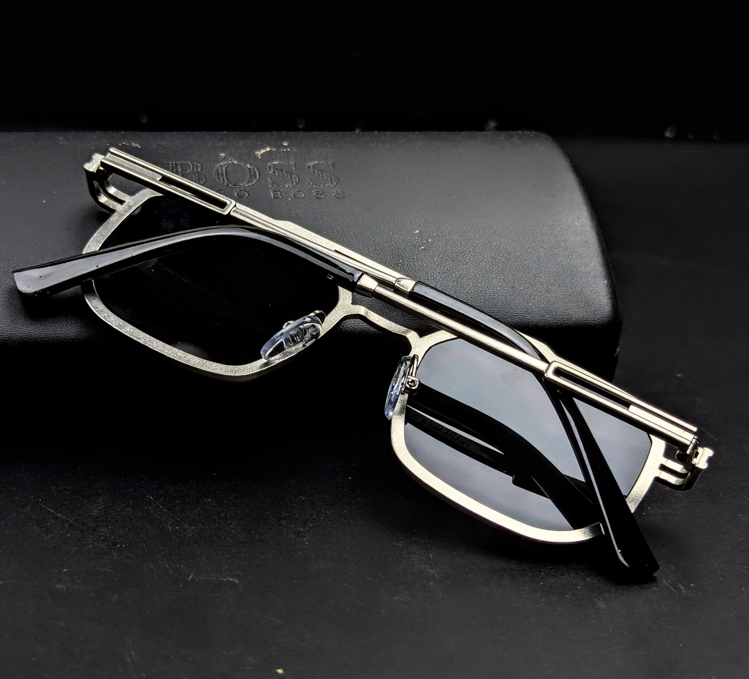 P R A D A Hot fashions Premium quality Sunglasses|🌞 - Image 4