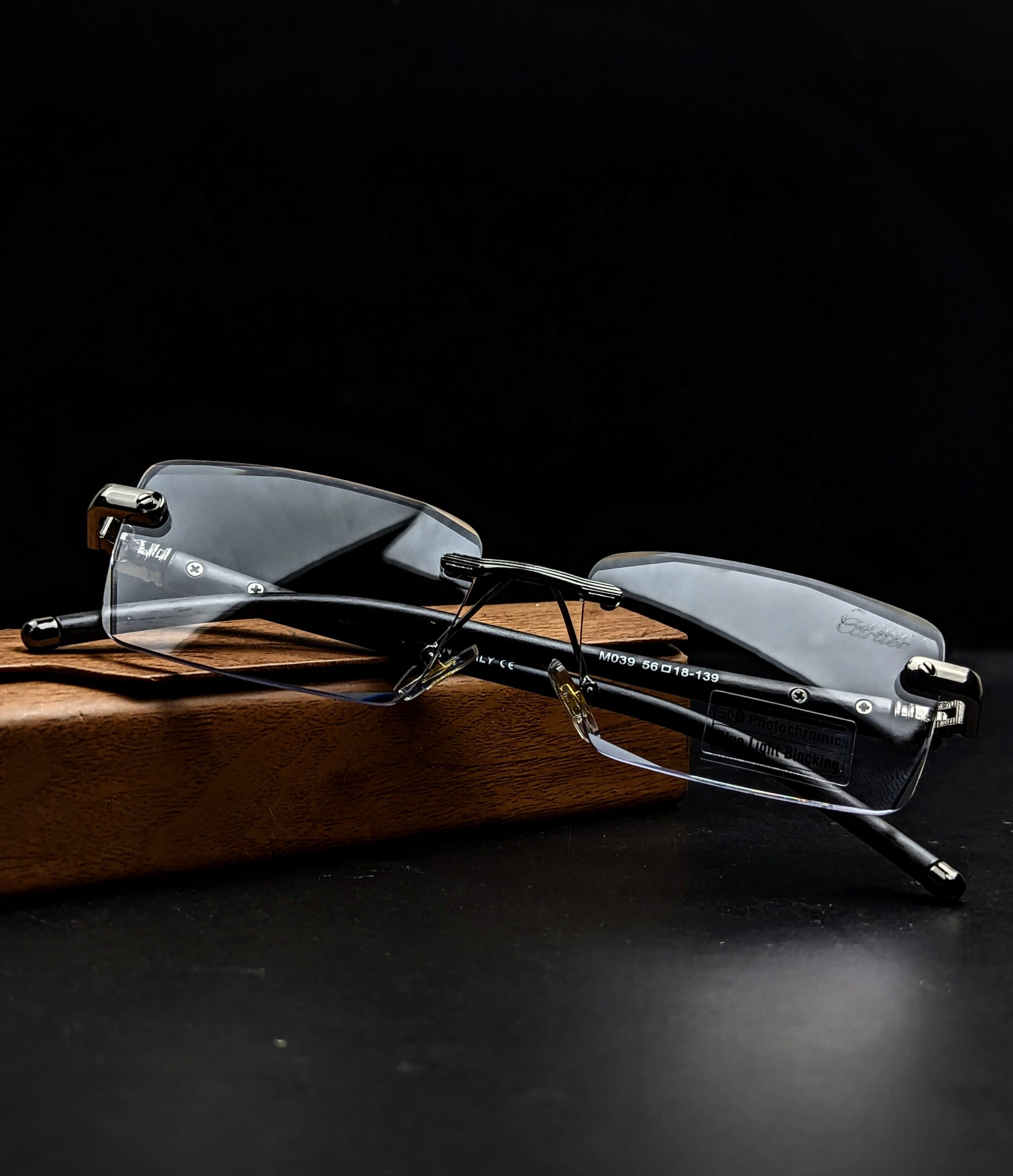 C A R T I E R~styles premium quality photocromic glasses|