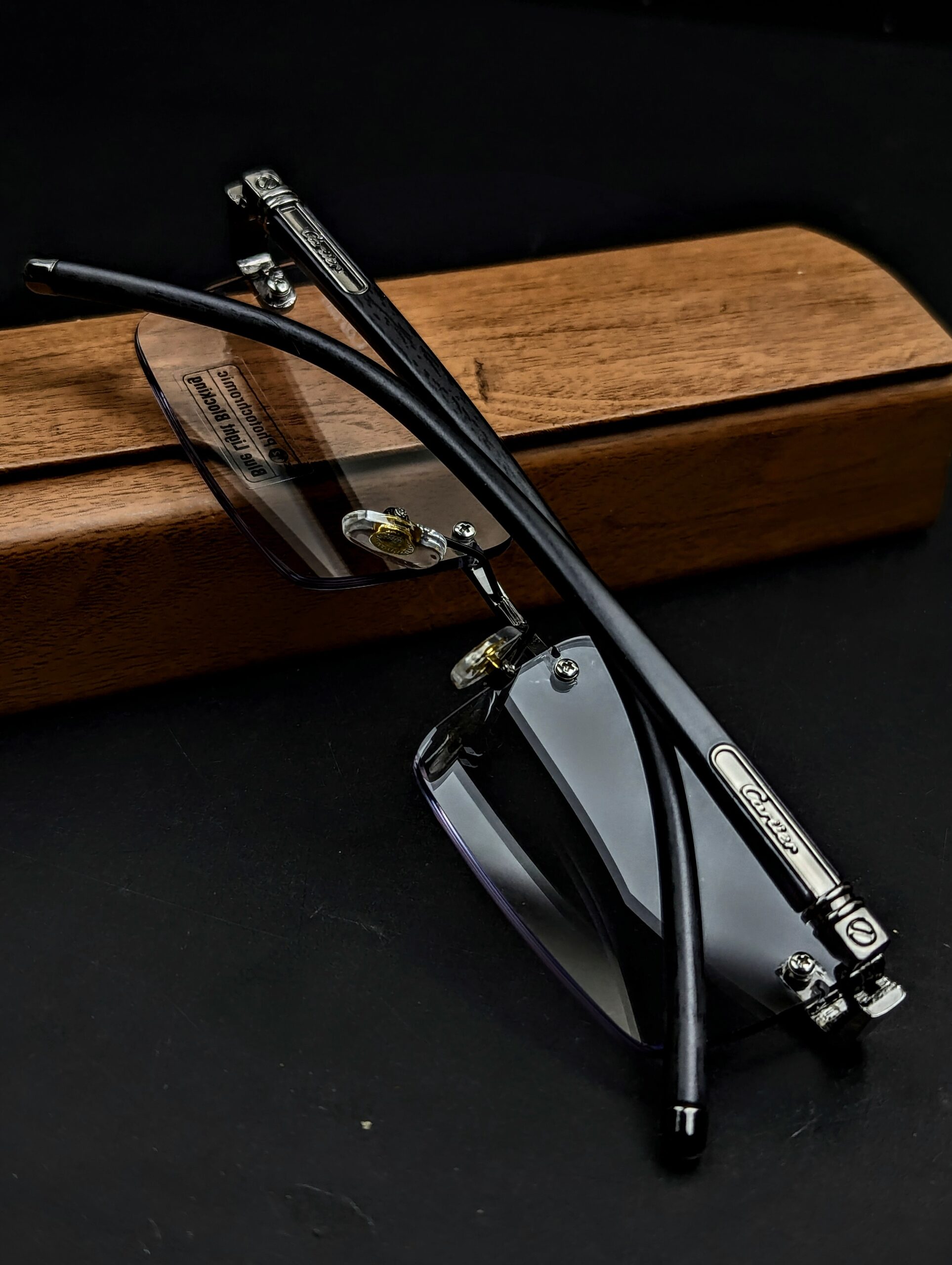 C A R T I E R~styles premium quality photocromic glasses| - Image 3