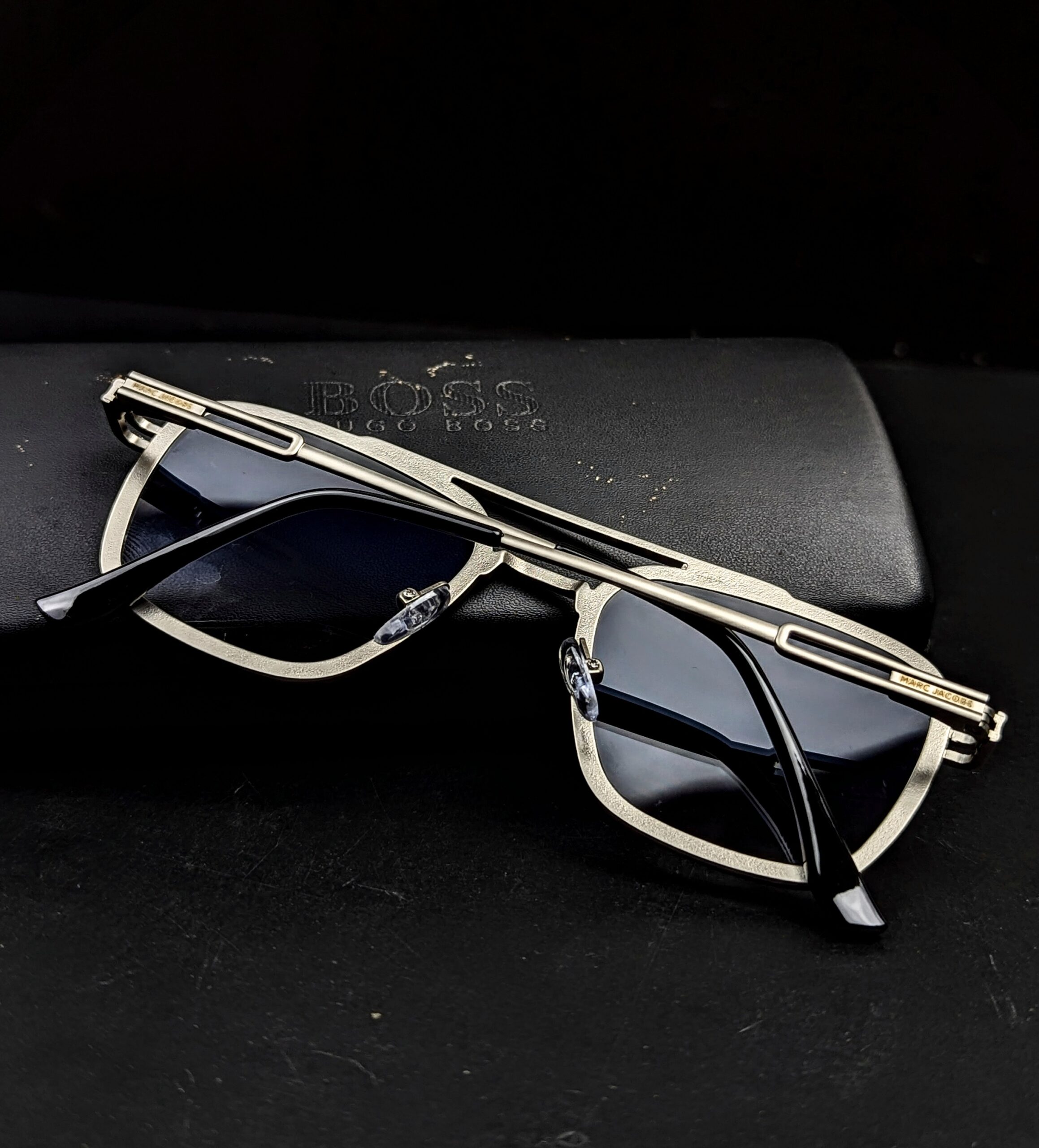 MARC–JACOBS premium quality unisex sunglasses|😎 - Image 4