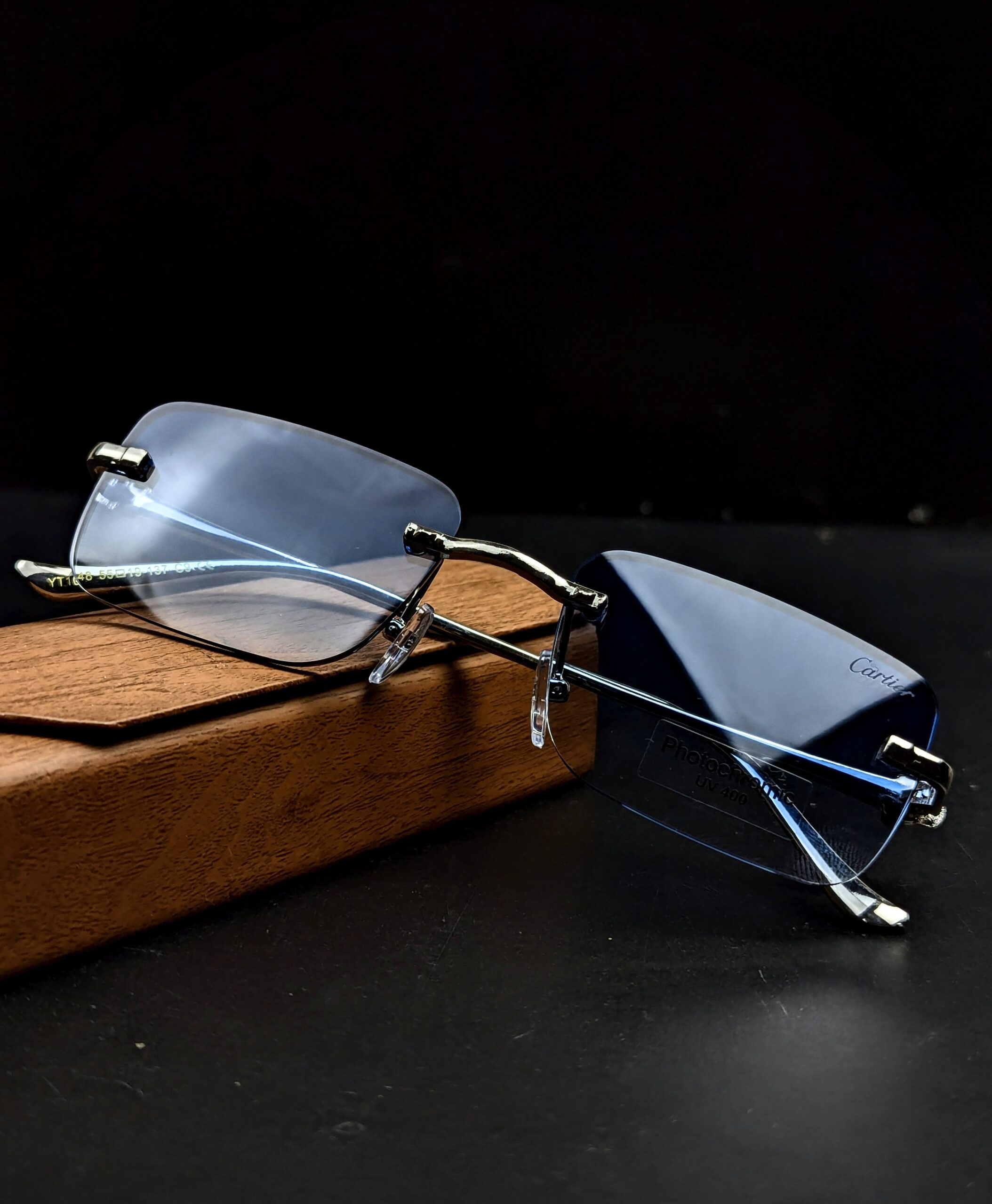 ~C A R T I E R~styles premium quality photocromic glasses|