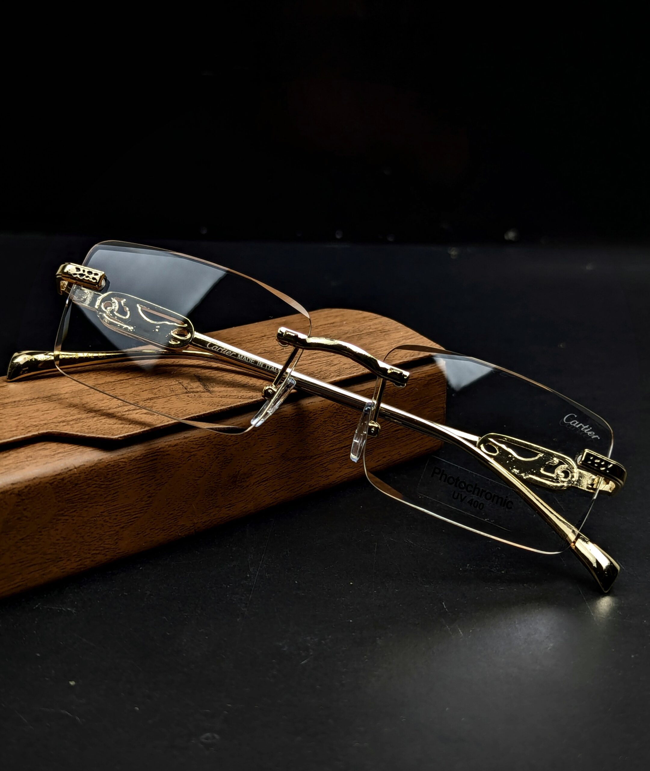 ~C A R T I E R~styles premium quality photocromic glasses|