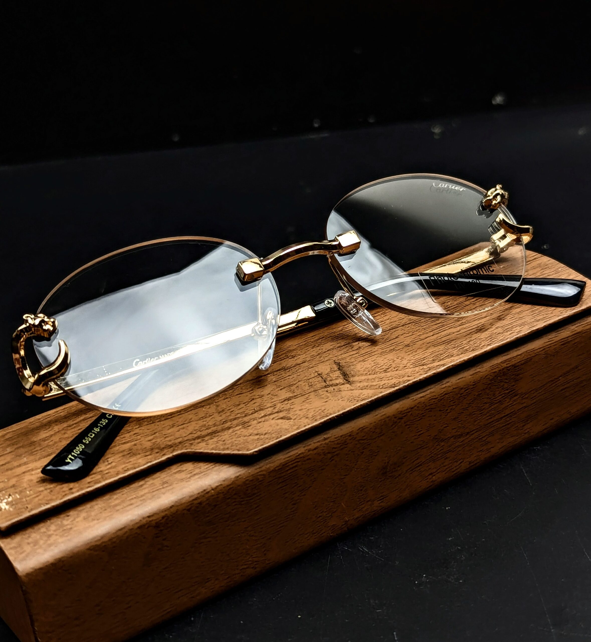 C A R T I E R~styles premium quality photocromic glasses| - Image 4
