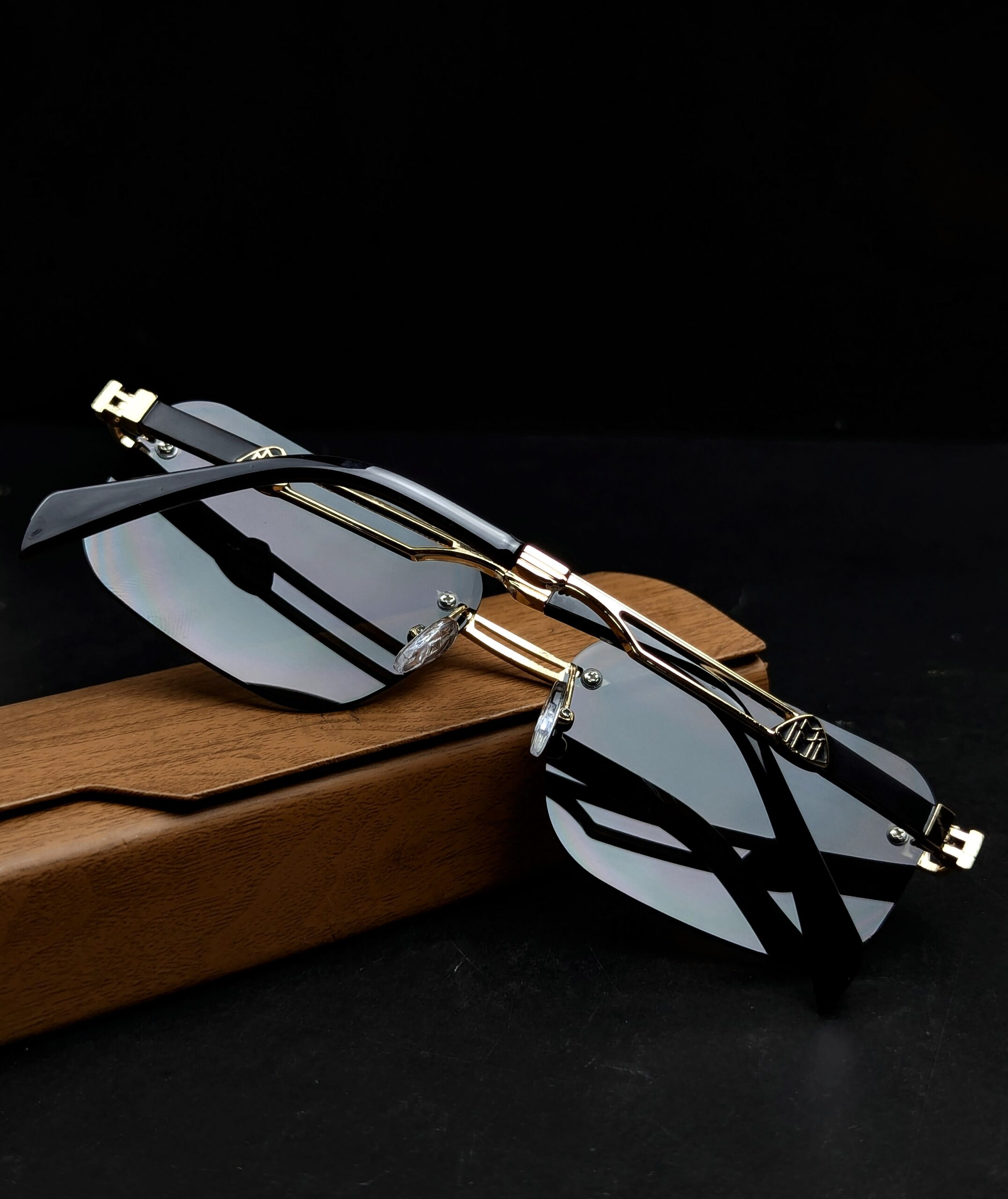 MAY-BACH~ premium quality unisex sunglasses|😎 - Image 5