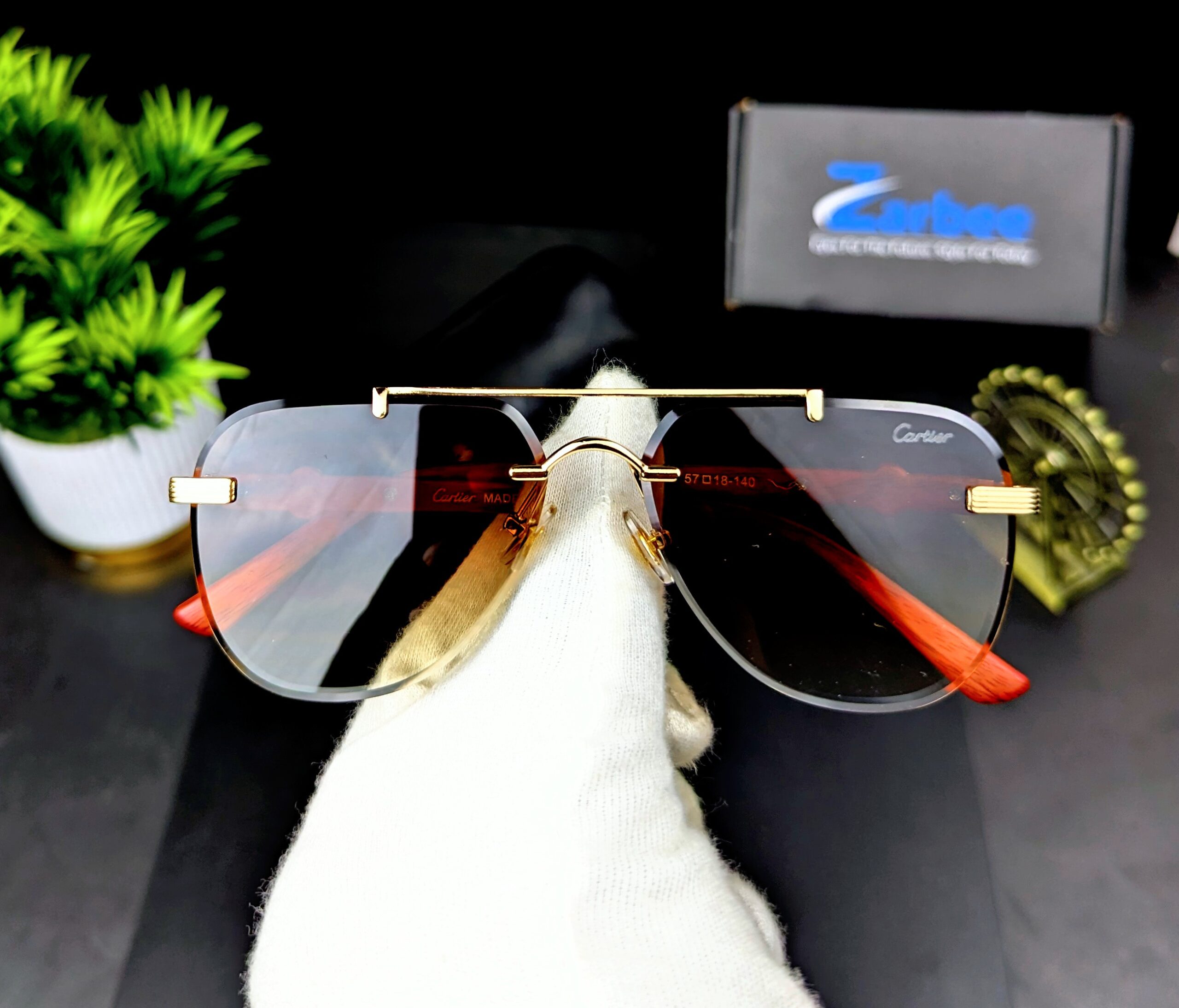 Cartier Premium Rimless Aviator Gradient Sunglasses with Gold Accents - Image 2