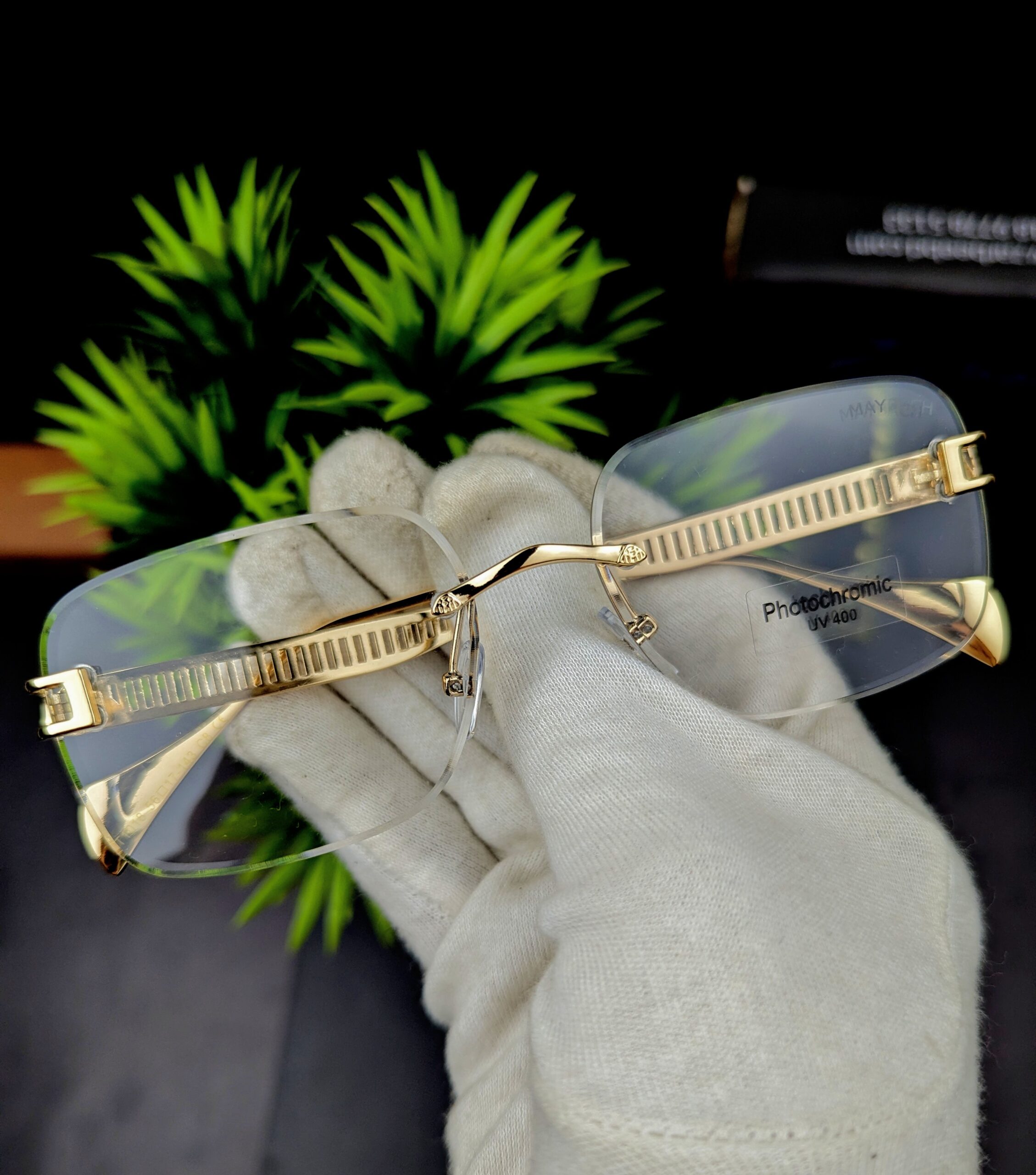 Luxury Rimless Gold Frame Photochromic UV400 Sunglasses / Eyeglasses - Image 2