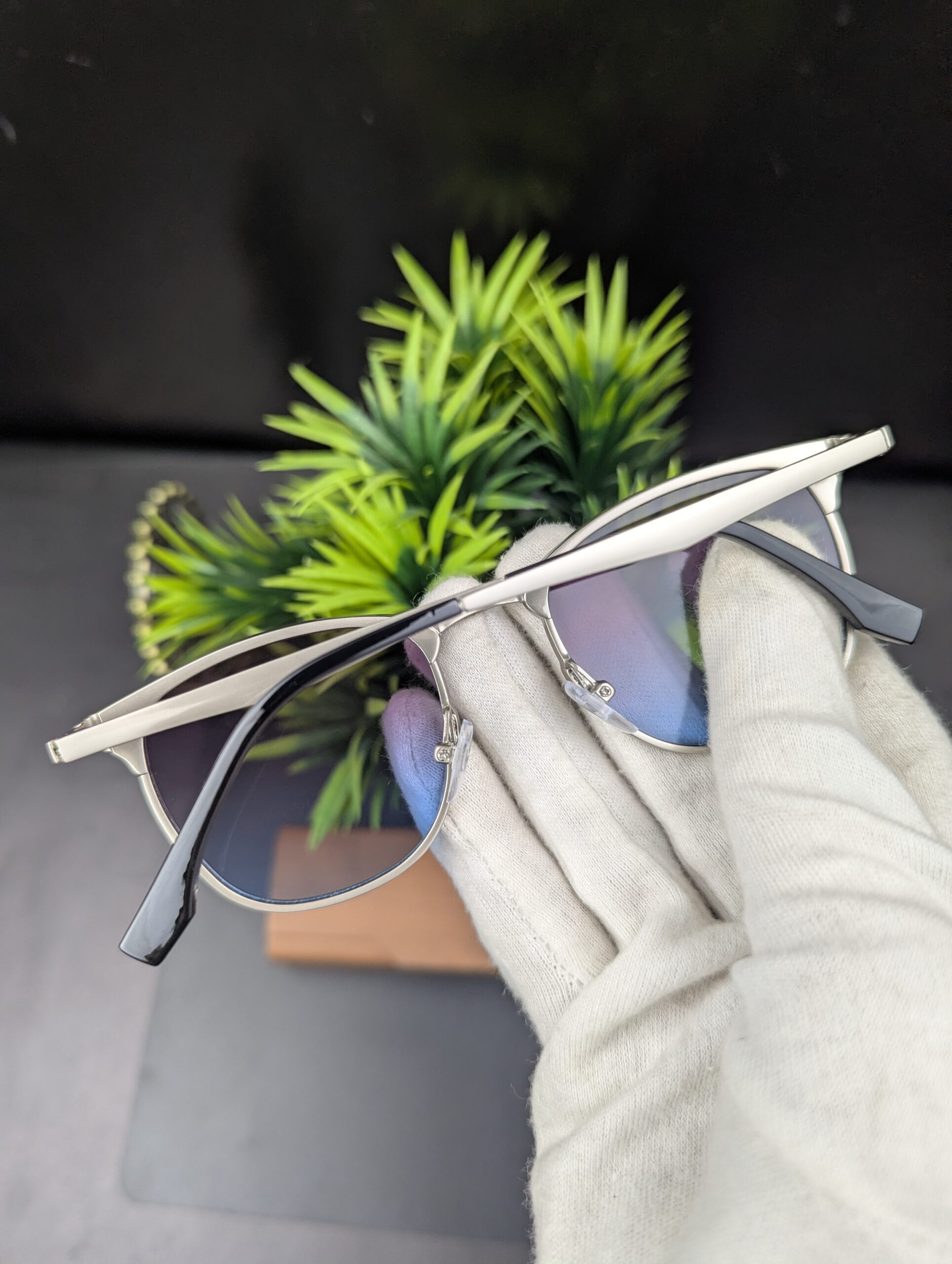 Premium Metal Frame Square Eyeglasses – Silver Finish - Image 3