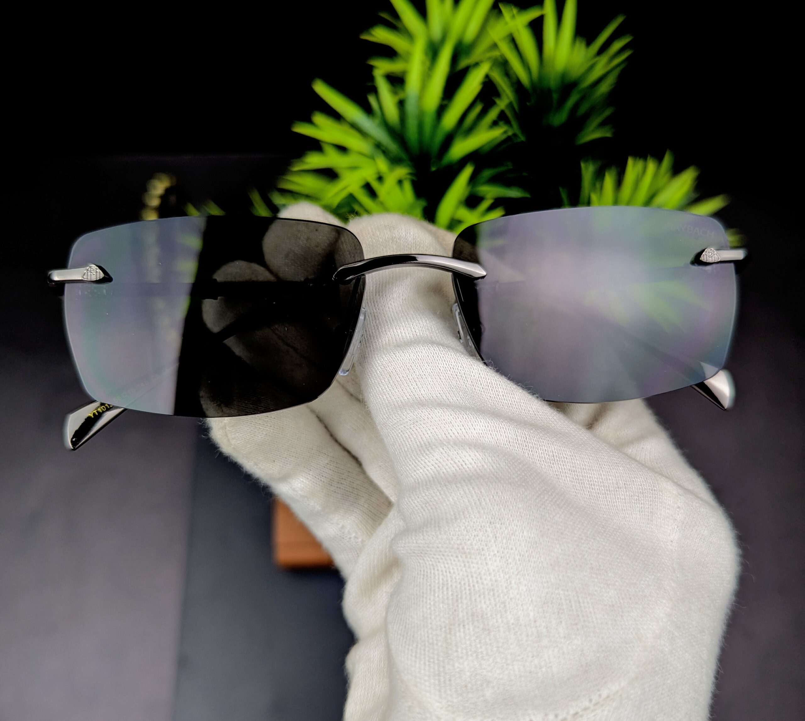 Men's Luxury Rimless Square Sunglasses – Gunmetal Frame with Dark Gradient Lenses
