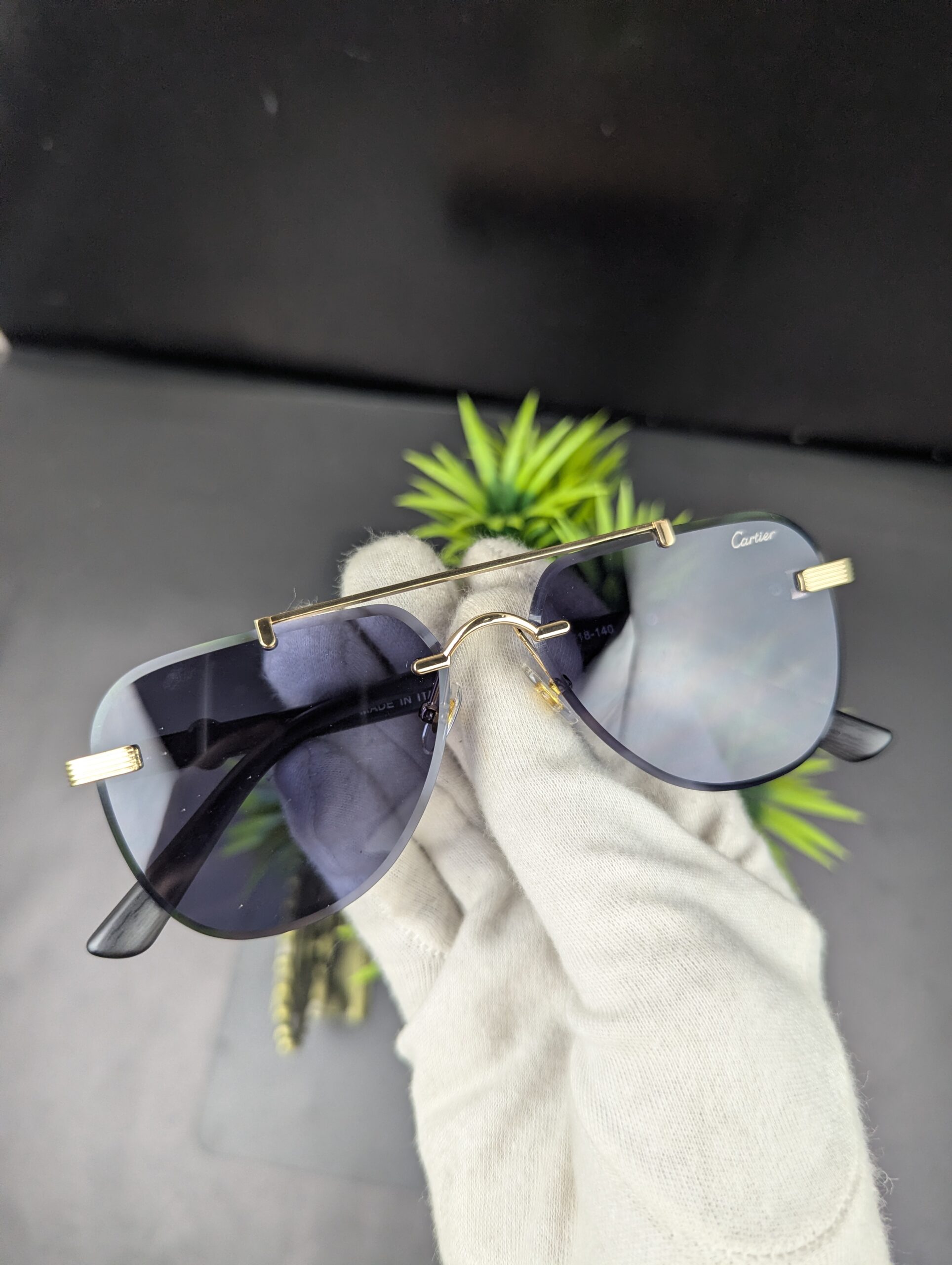 Cartier Rimless Aviator / Navigator Sunglasses with Gold Bridge for Men