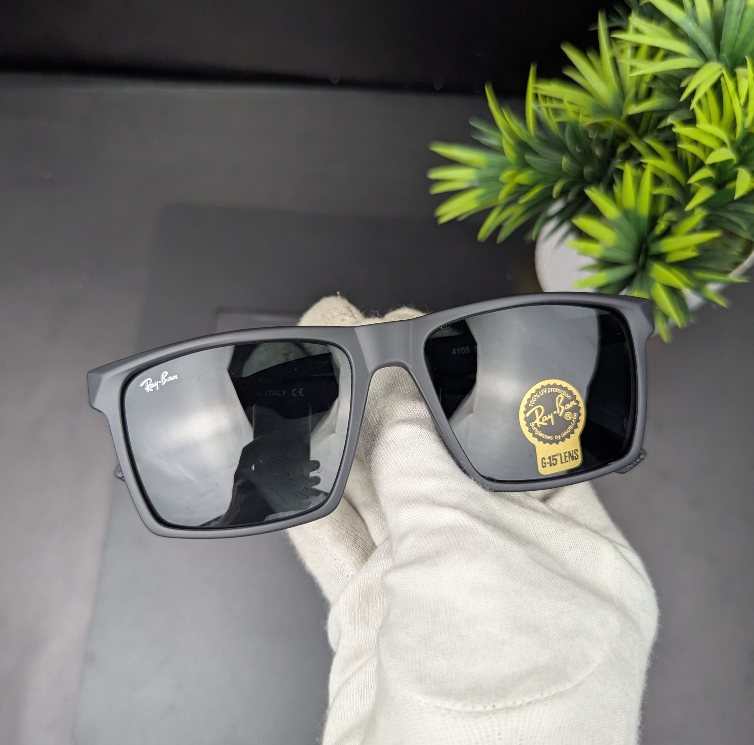 Ray-Ban Square Matte Black Sunglasses with G-15 Lens - Image 2