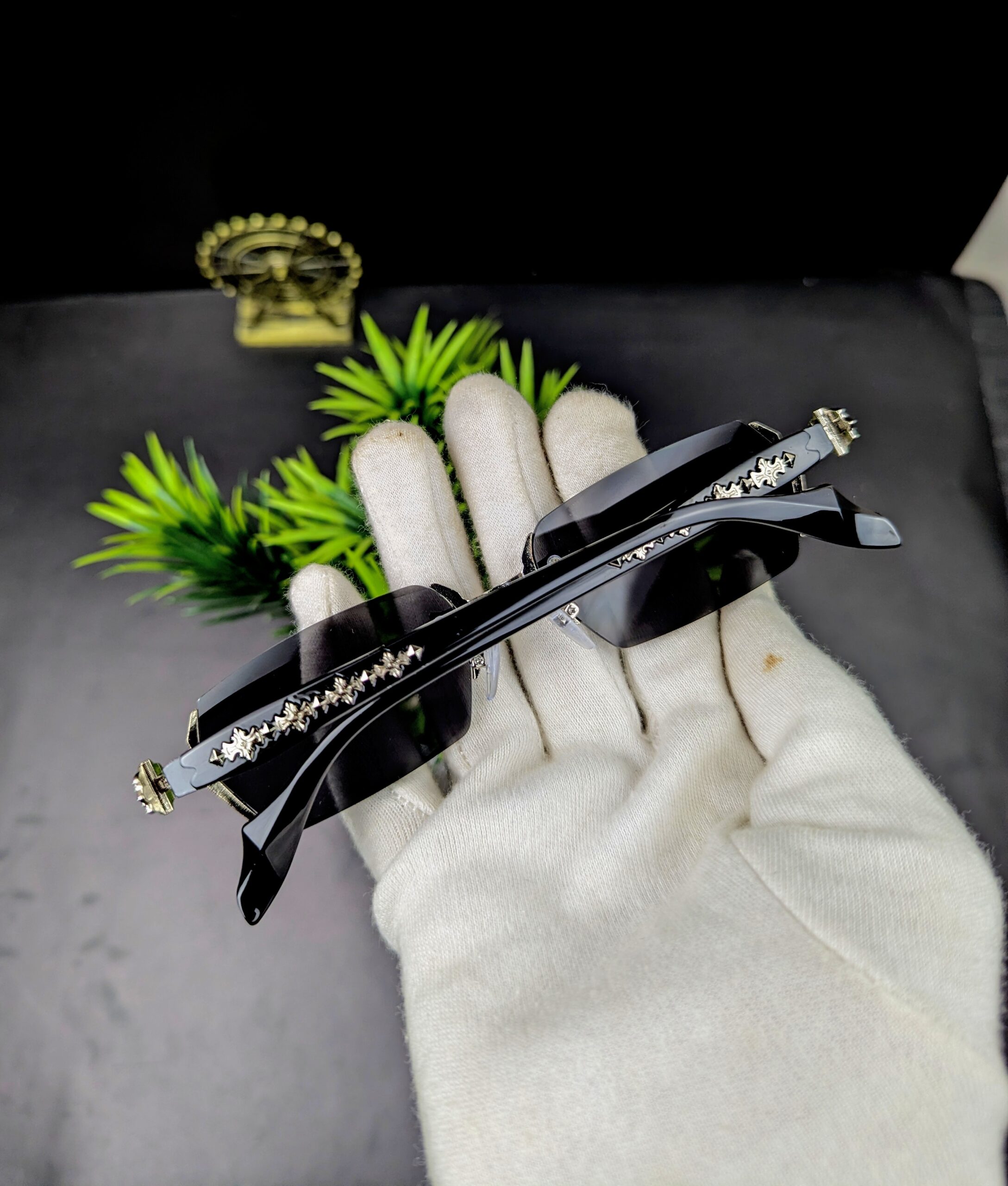 Chrome Hearts Luxury Rimless Gradient Sunglasses for Men & Women - Image 2