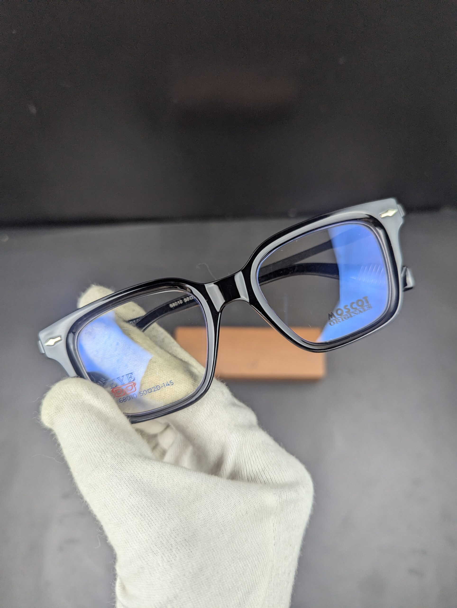 Classic Square Unisex Eyeglasses - Image 3